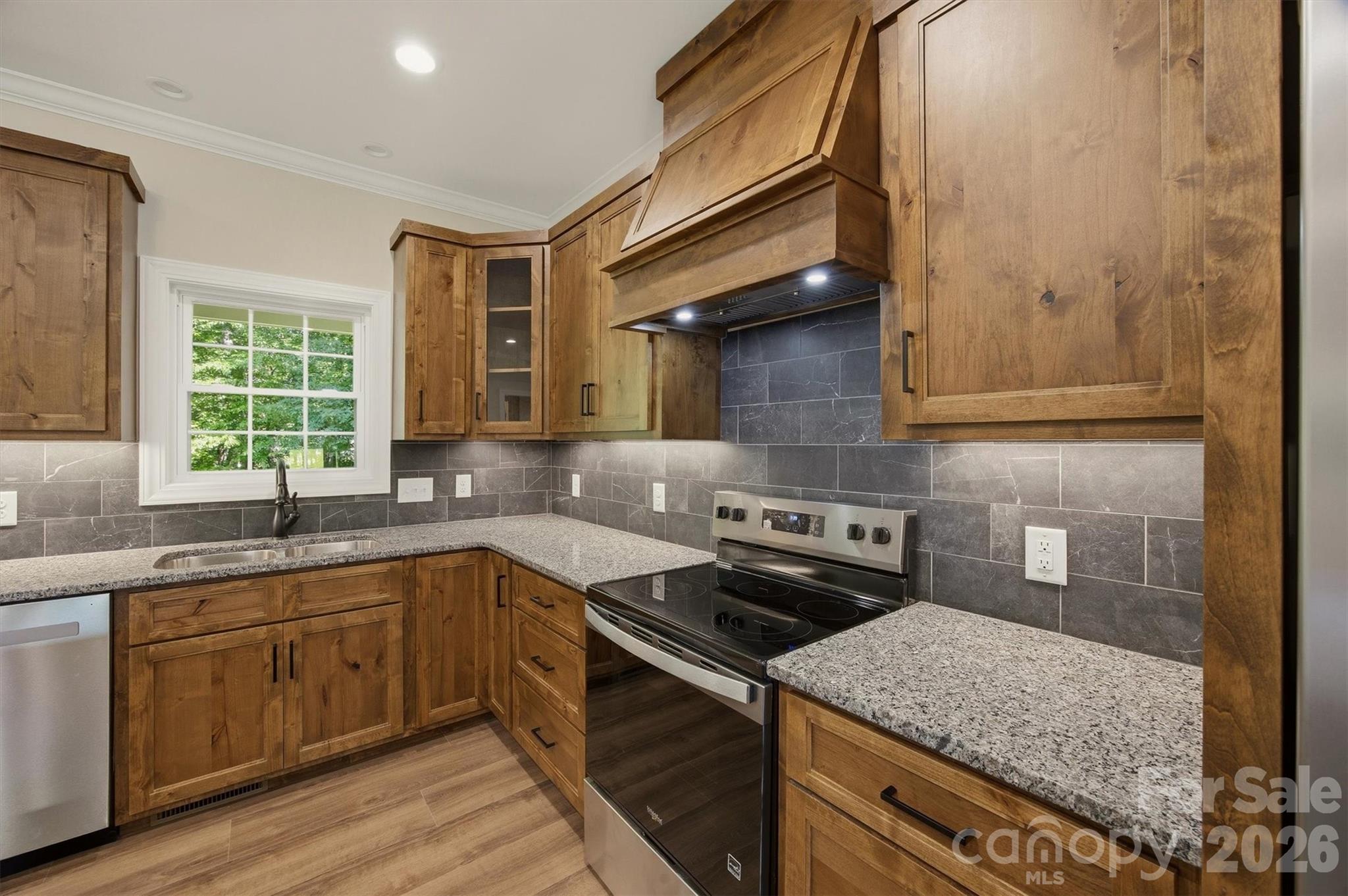 107 Meadow View Street — Morganton