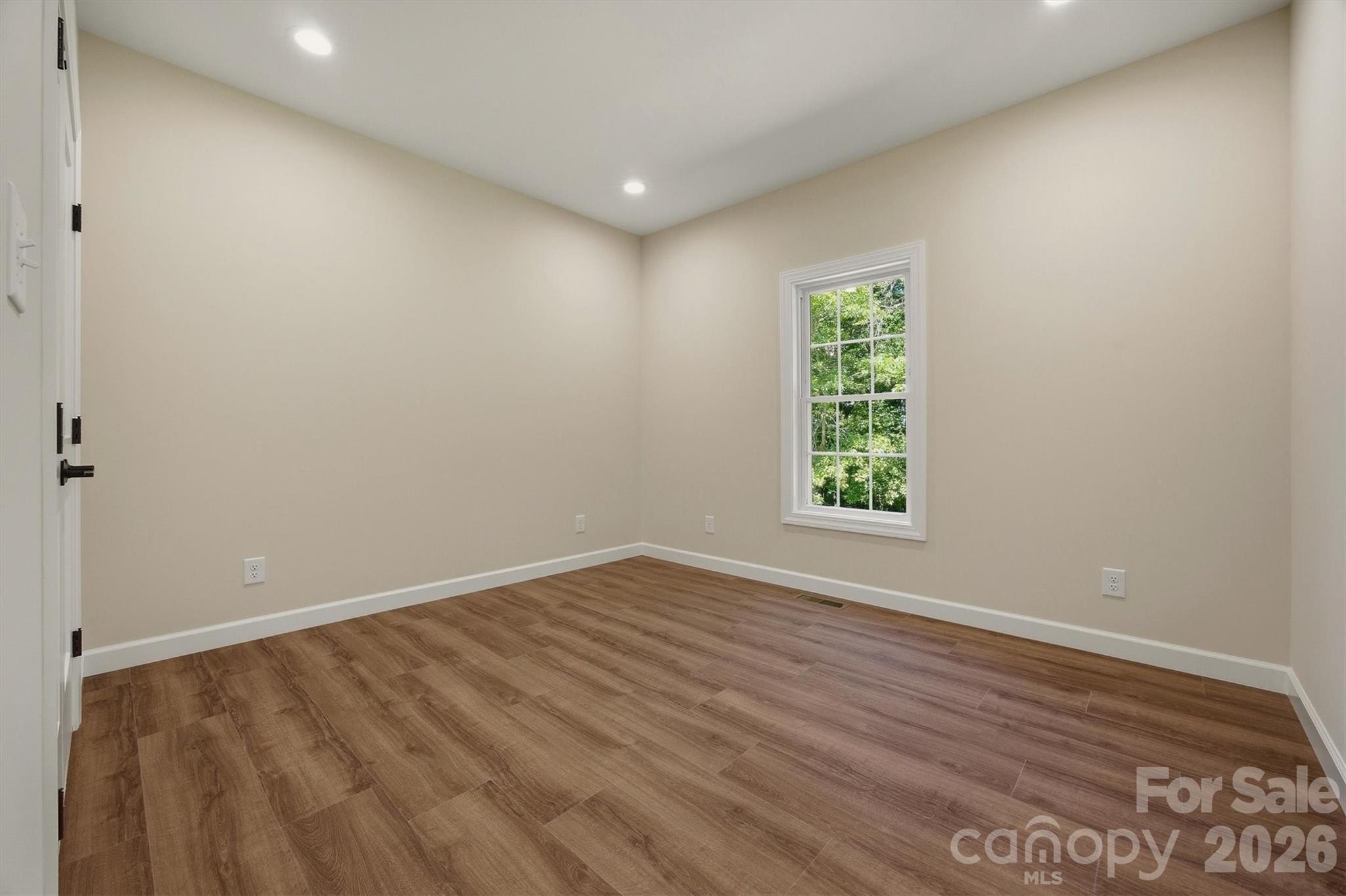 107 Meadow View Street — Morganton