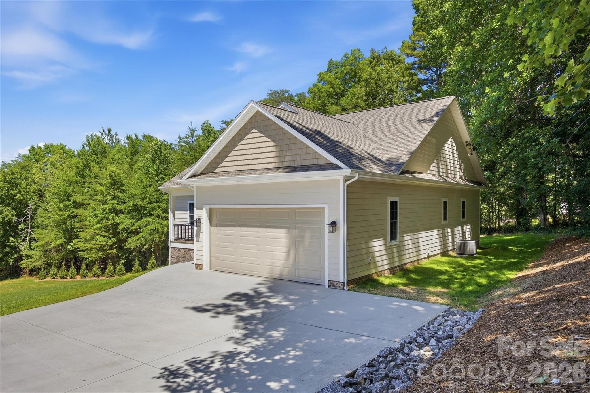 107 Meadow View Street — Morganton