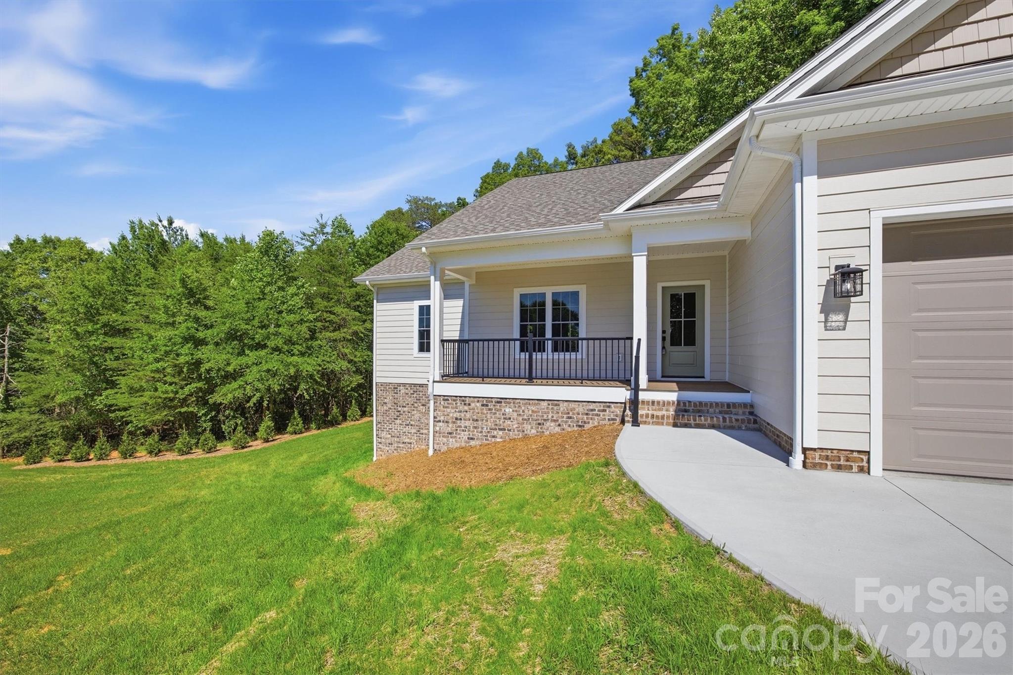 107 Meadow View Street — Morganton