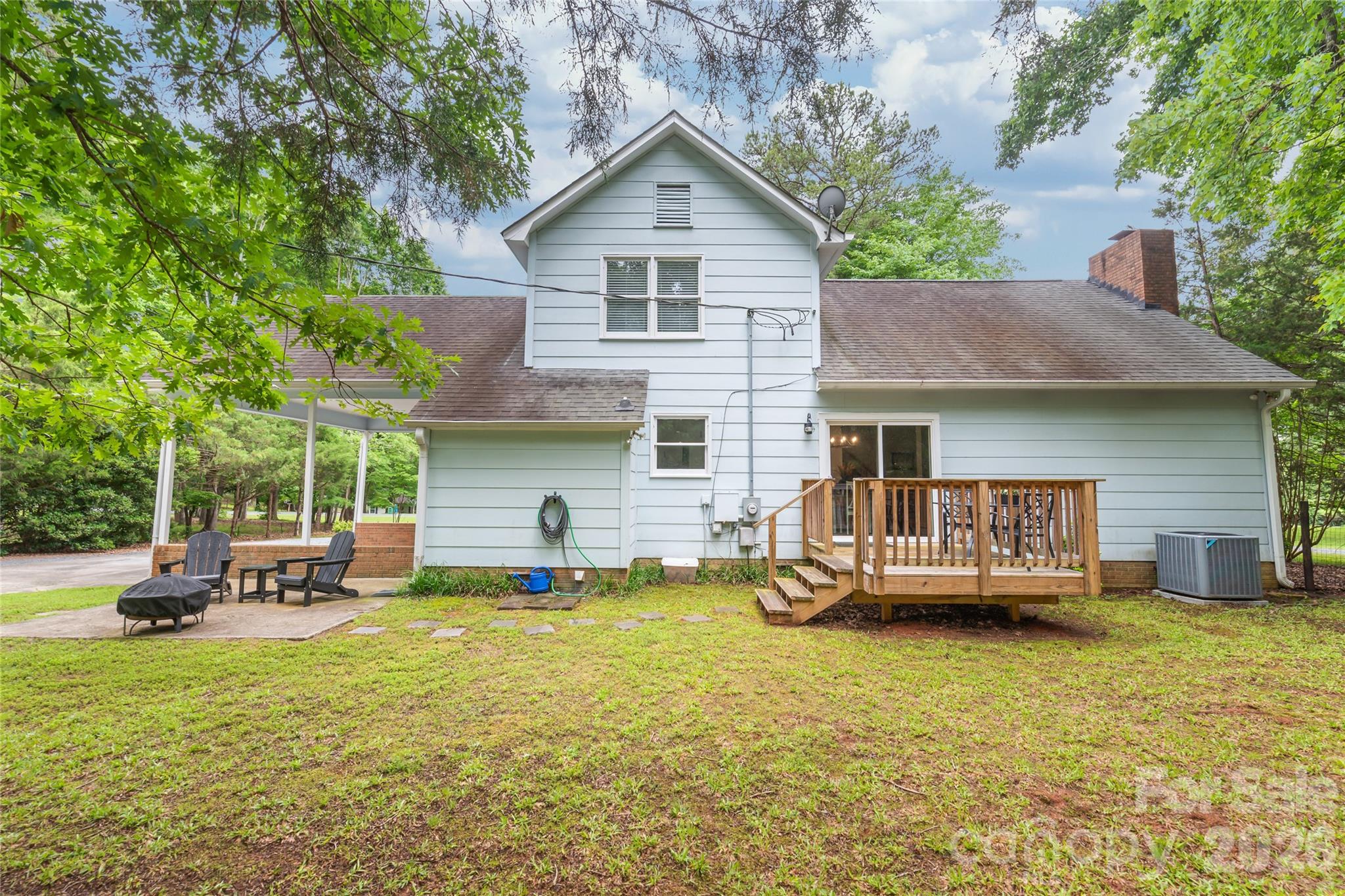 7012 Knotty Pine Road — Waxhaw