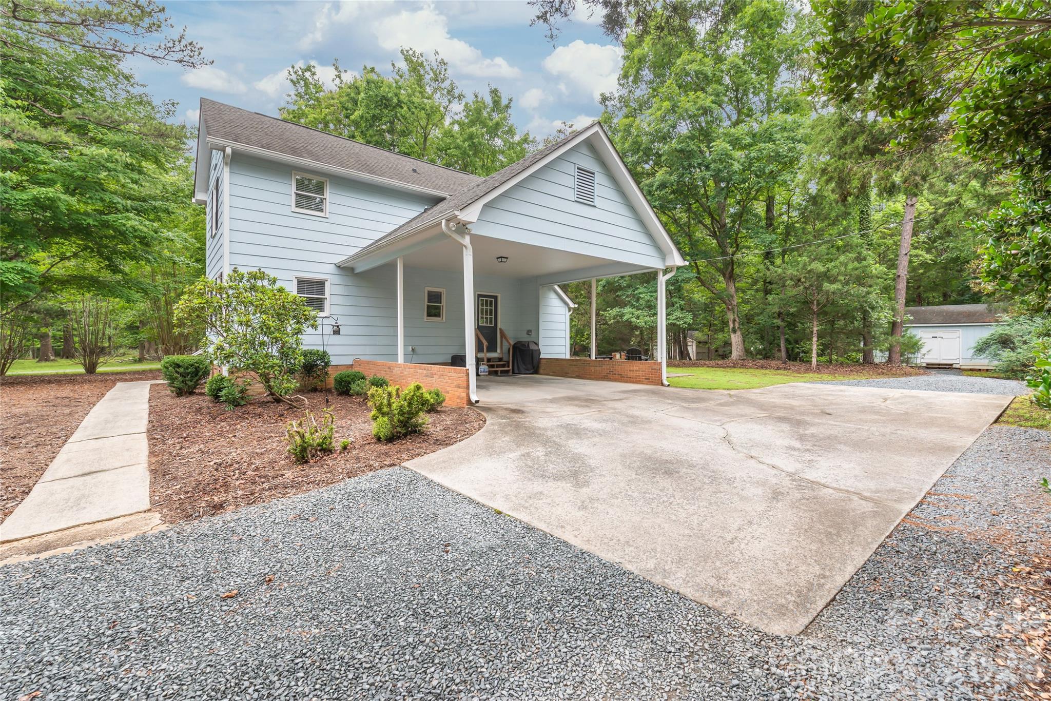 7012 Knotty Pine Road — Waxhaw