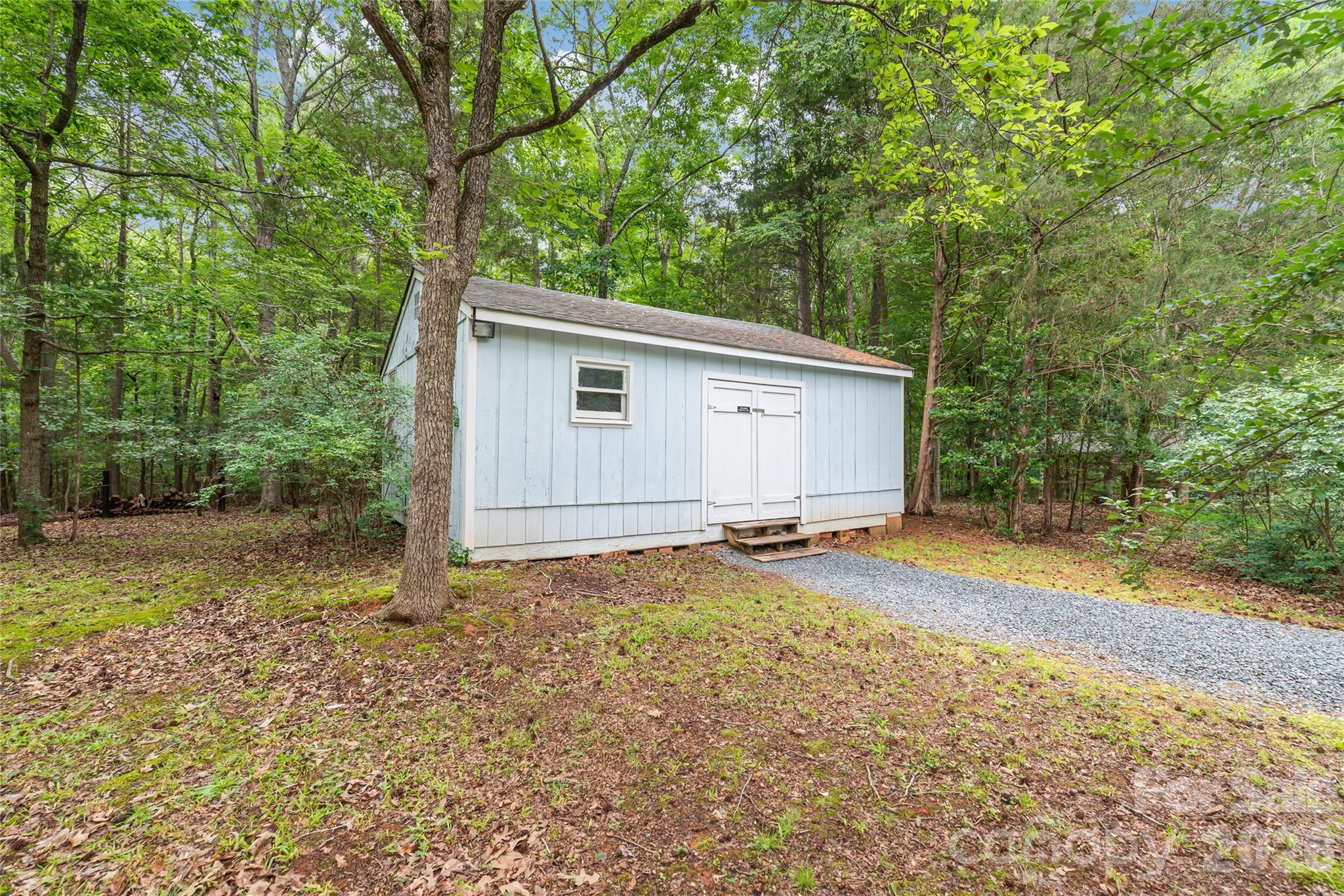 7012 Knotty Pine Road — Waxhaw