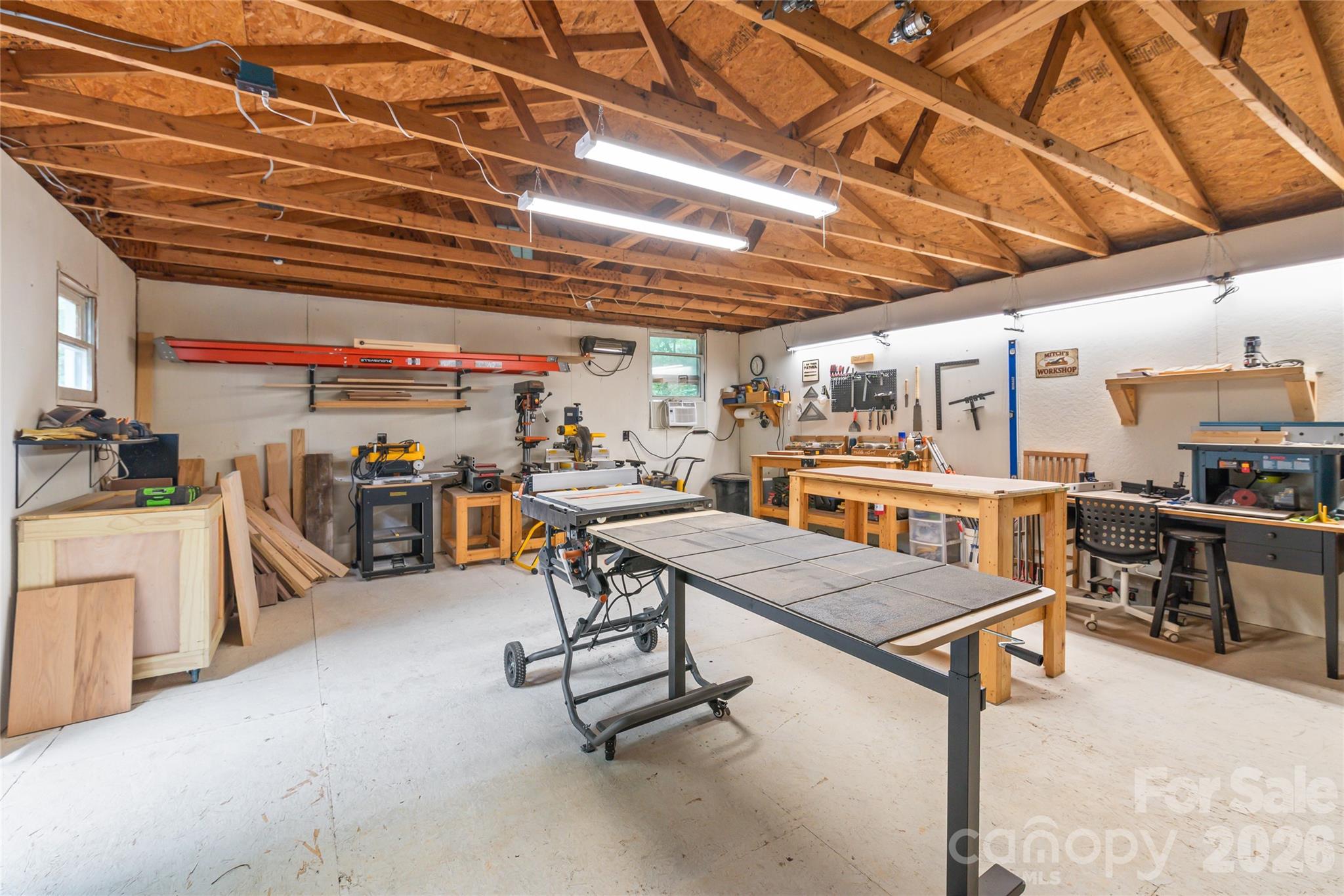 7012 Knotty Pine Road — Waxhaw