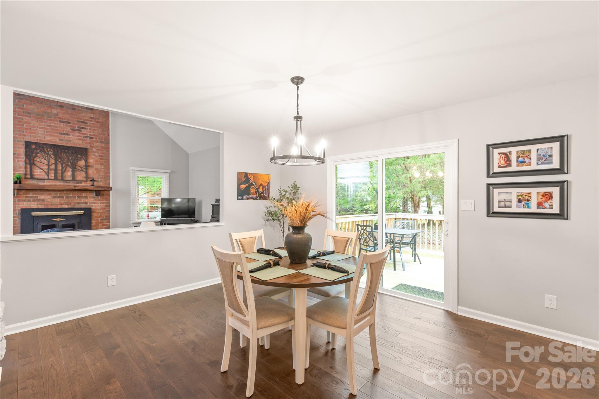 7012 Knotty Pine Road — Waxhaw