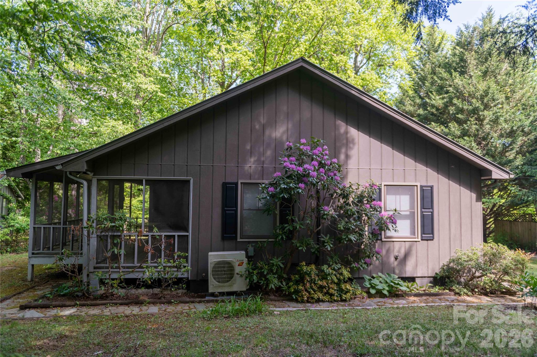 60 Virgels Mountain Road — Burnsville
