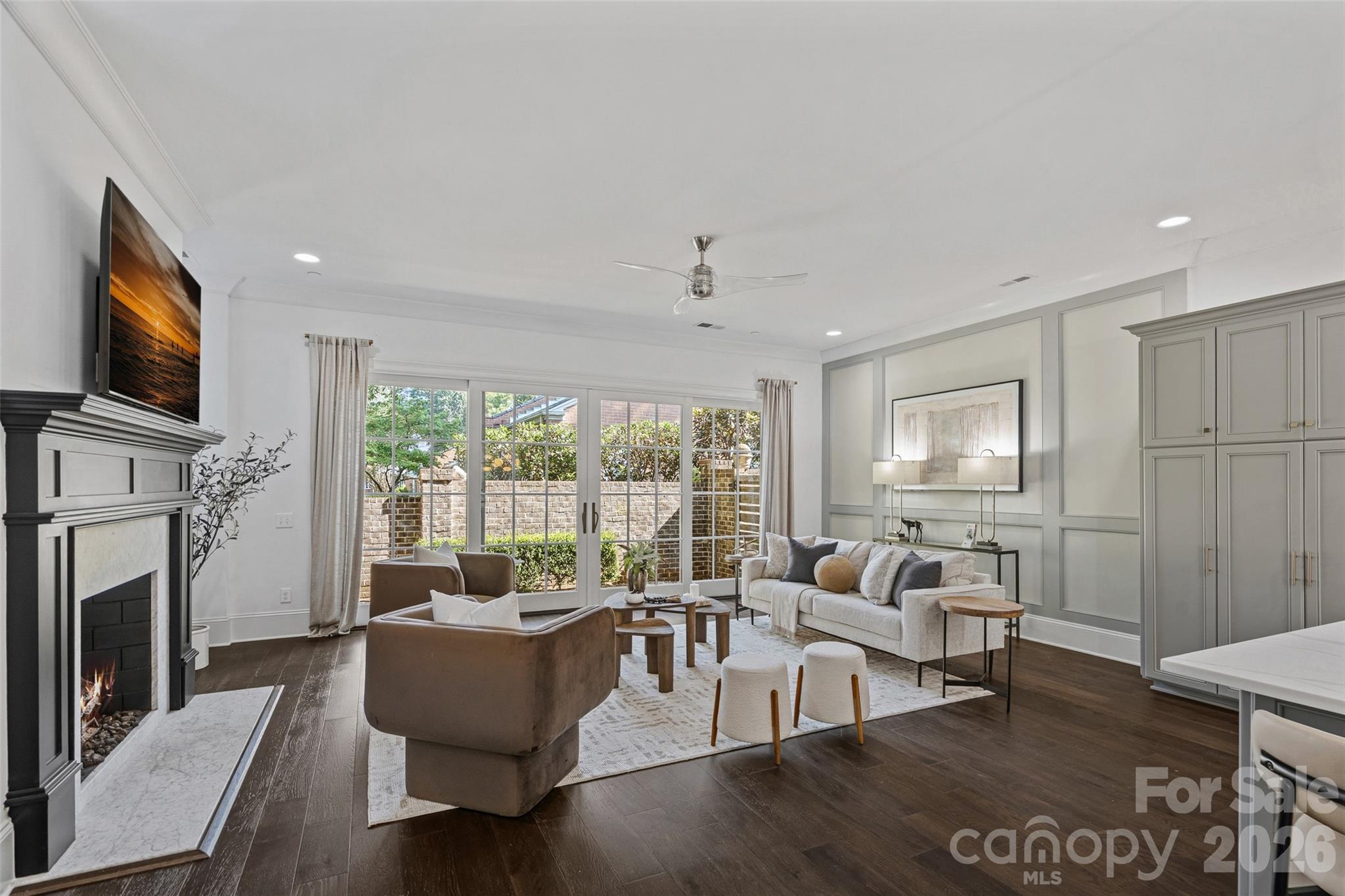 2023 Lynnwood Drive — Charlotte
