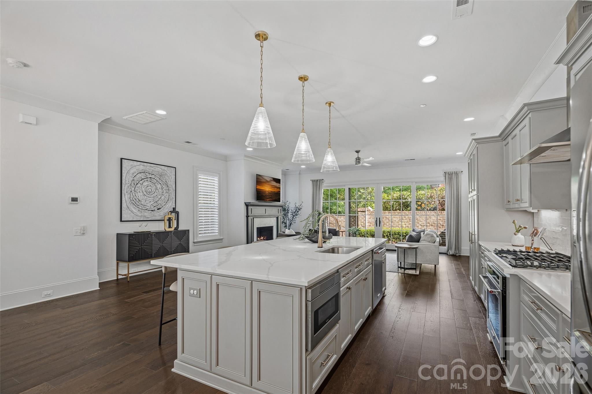 2023 Lynnwood Drive — Charlotte
