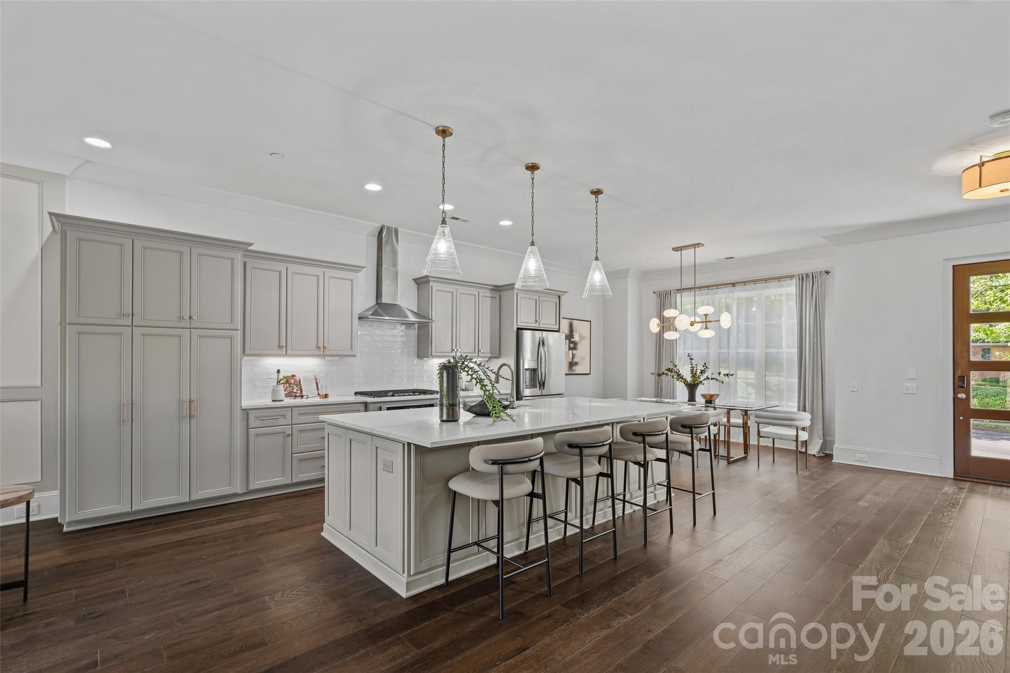 2023 Lynnwood Drive — Charlotte