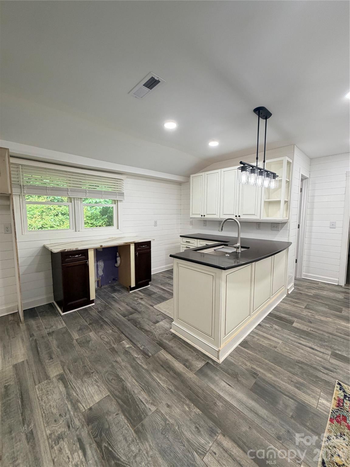 766 Shiloh Road — Statesville