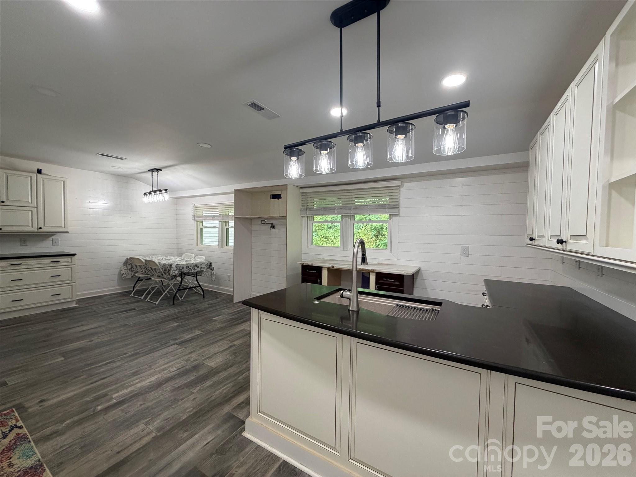 766 Shiloh Road — Statesville
