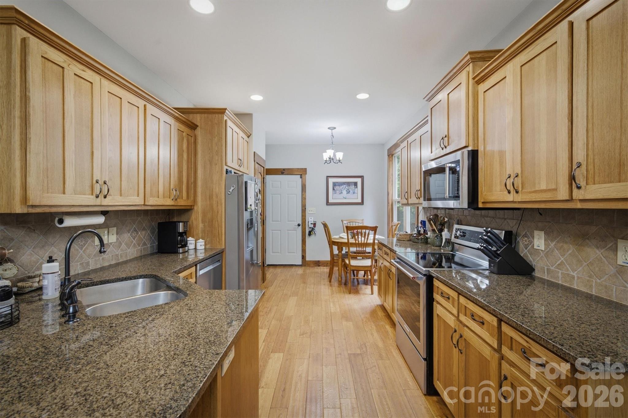 2185 Cottage Park Road — Morganton