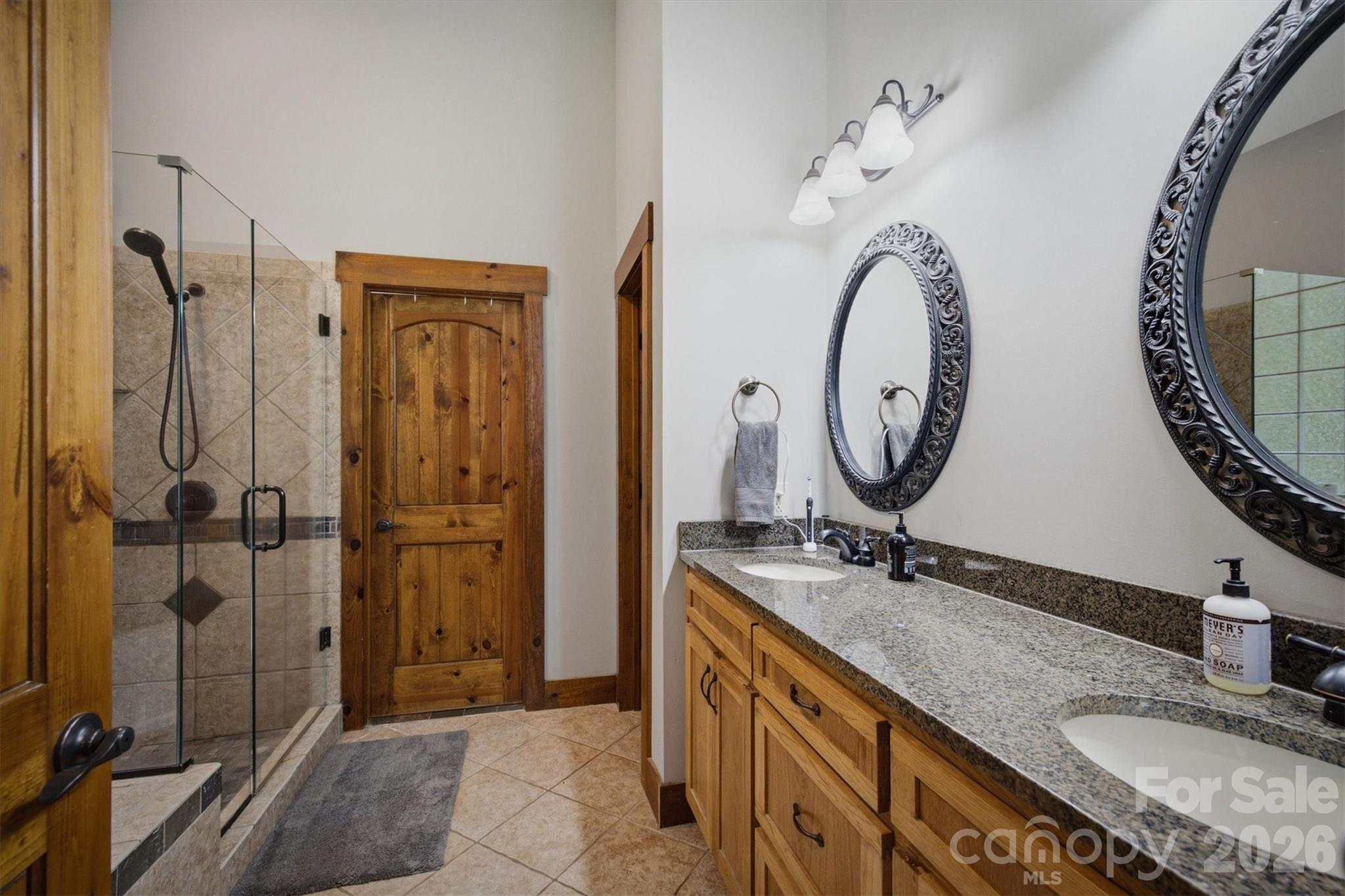 2185 Cottage Park Road — Morganton
