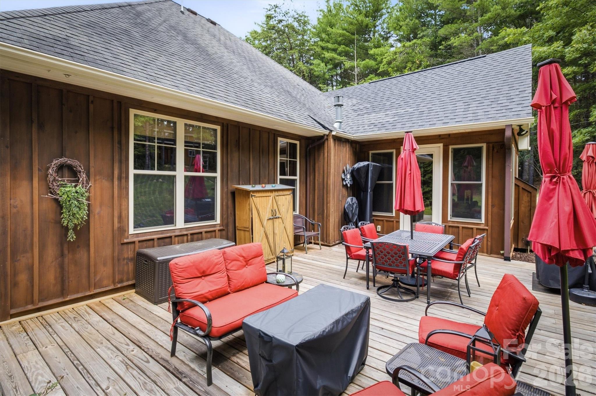 2185 Cottage Park Road — Morganton