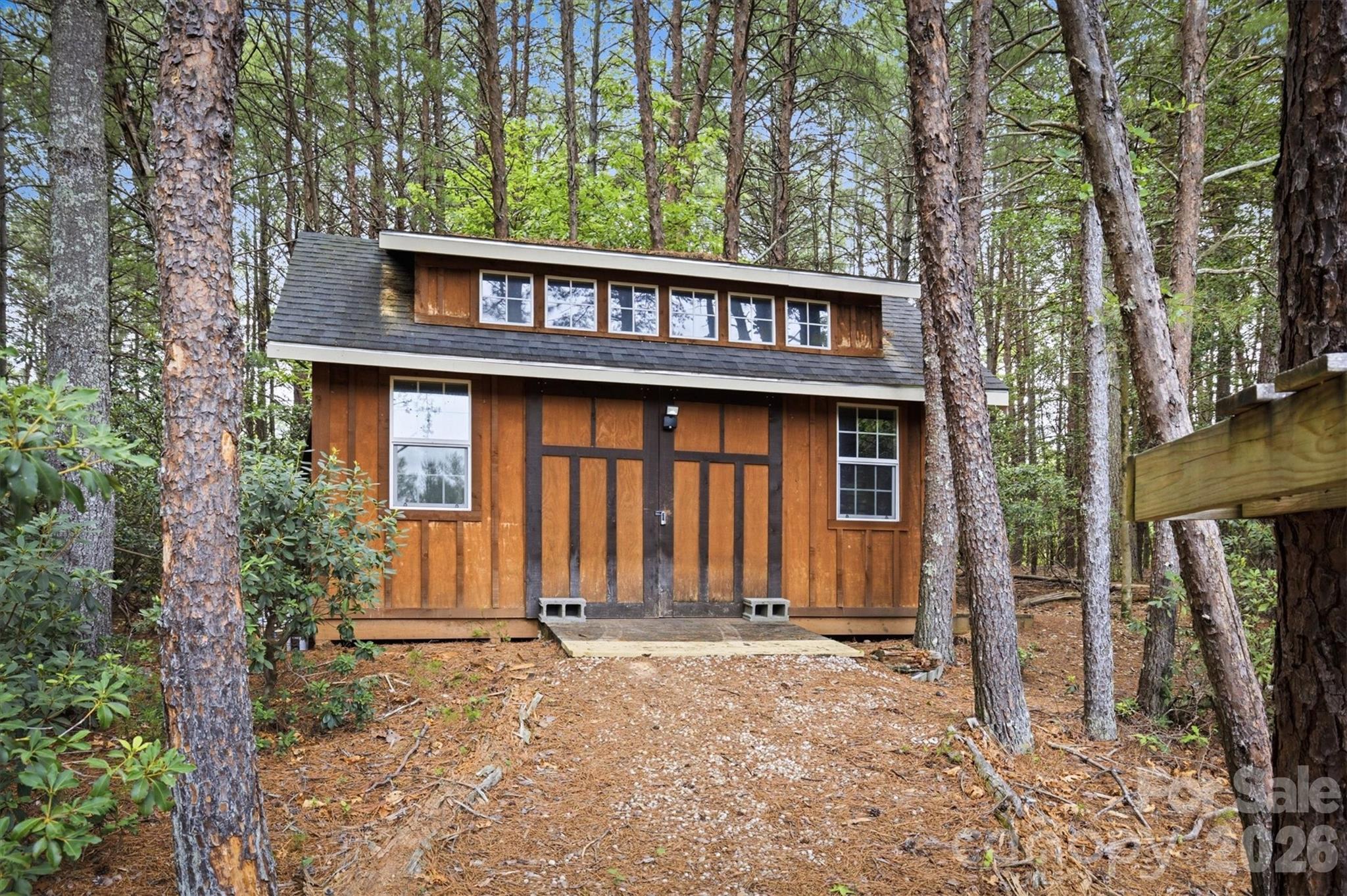 2185 Cottage Park Road — Morganton