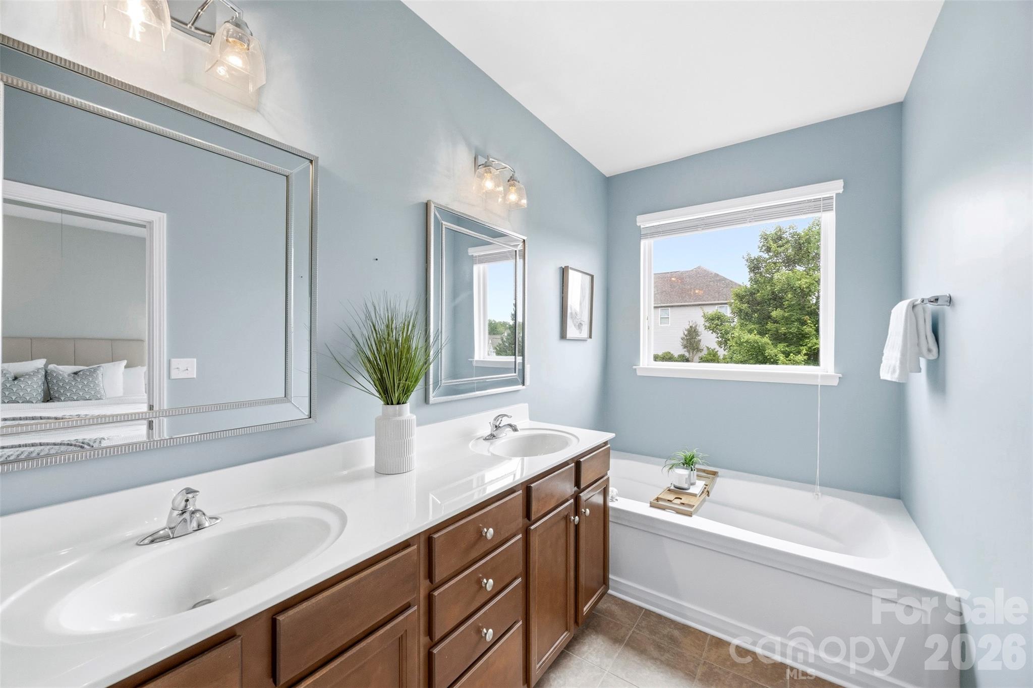 10974 Aspen Ridge Lane NW — Concord