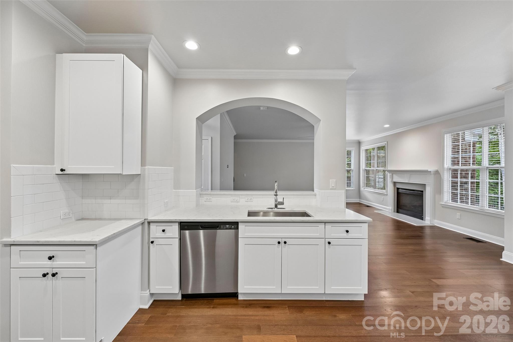 2825 Chip Shot Drive — Matthews