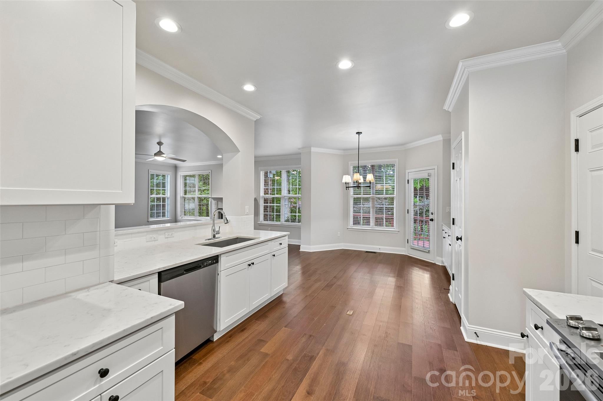 2825 Chip Shot Drive — Matthews