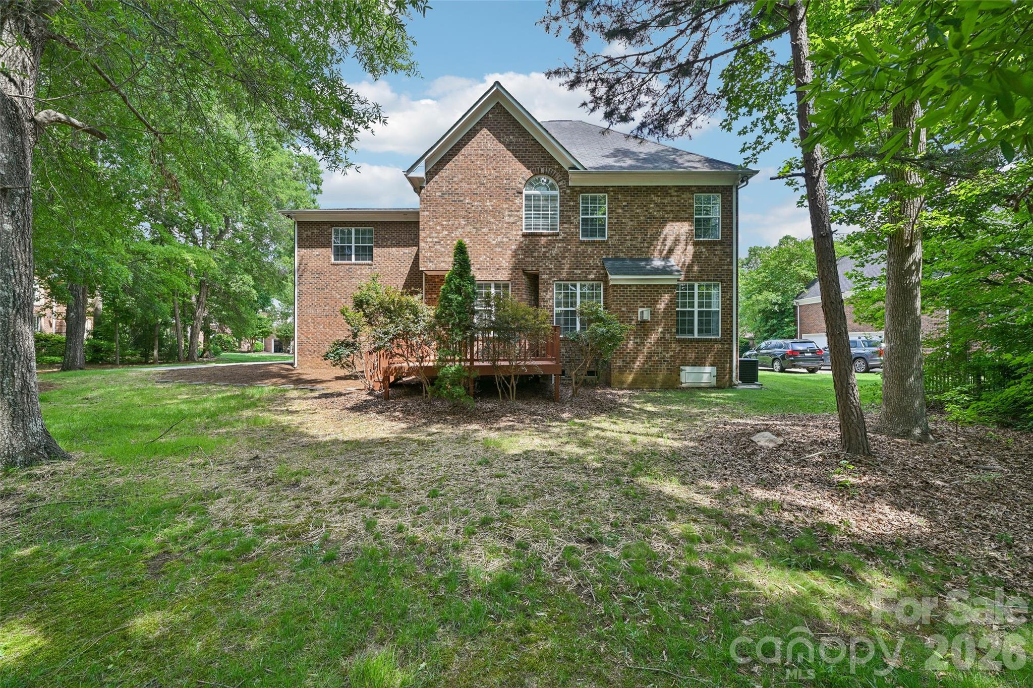2825 Chip Shot Drive — Matthews