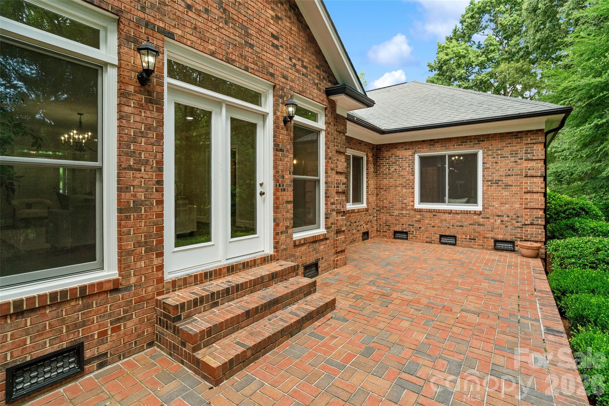 3406 Peninsula Court — Monroe