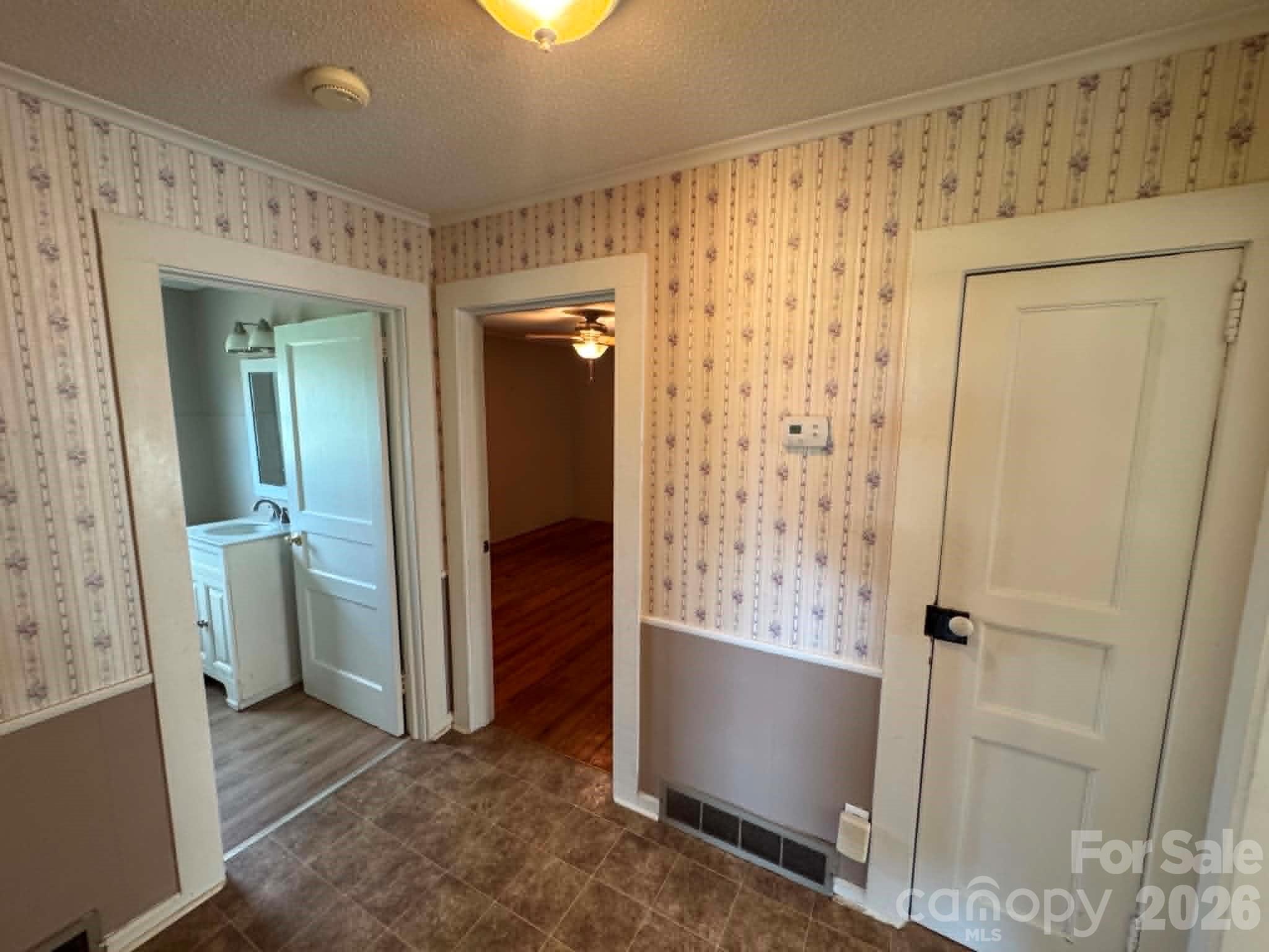 1230 Zephyr Mountain Park Road — State Road