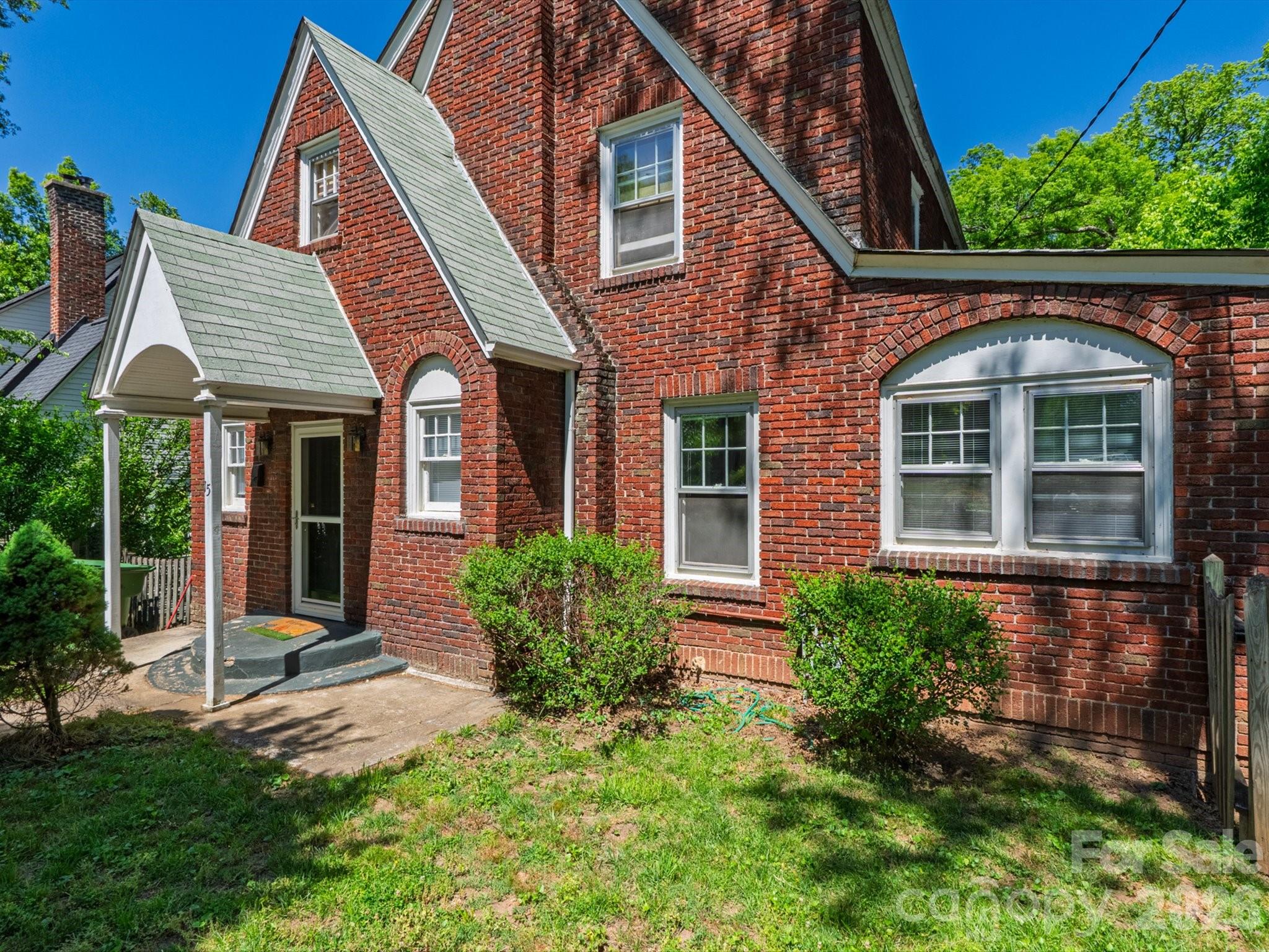 15 Sylvan Avenue — Asheville