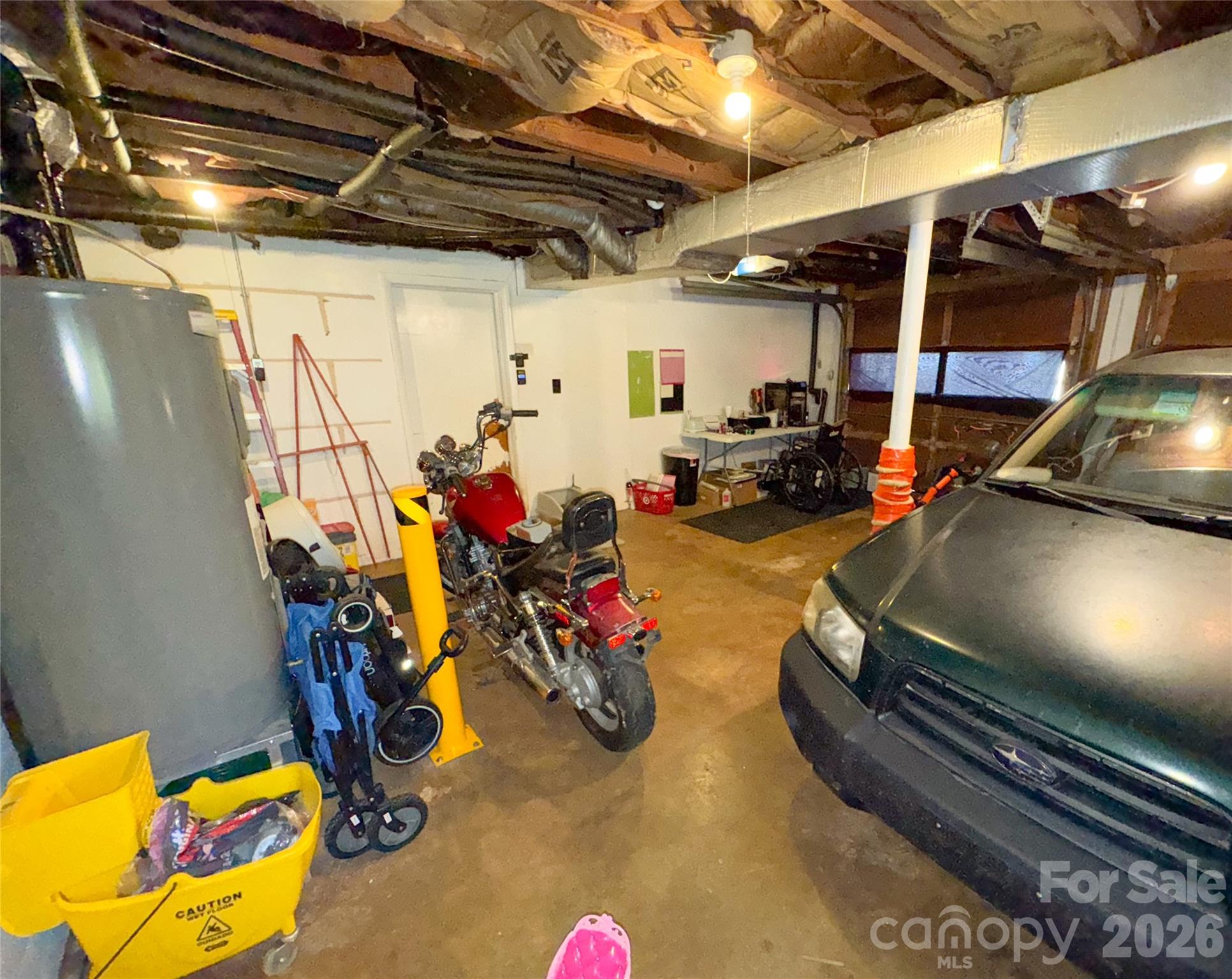 307 Meadowbrook Drive — Newton