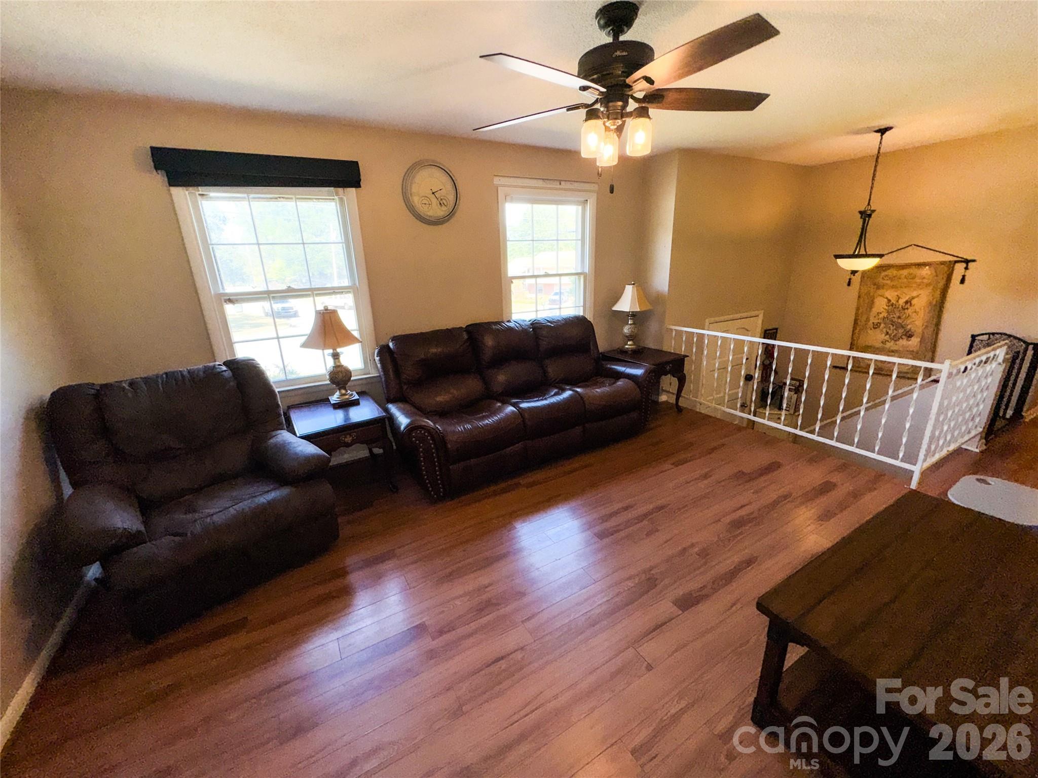 307 Meadowbrook Drive — Newton