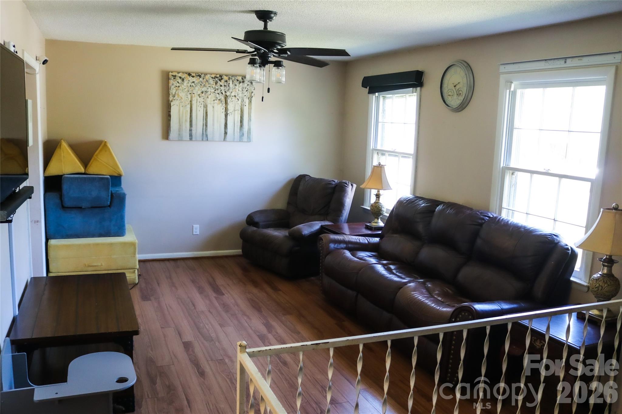 307 Meadowbrook Drive — Newton