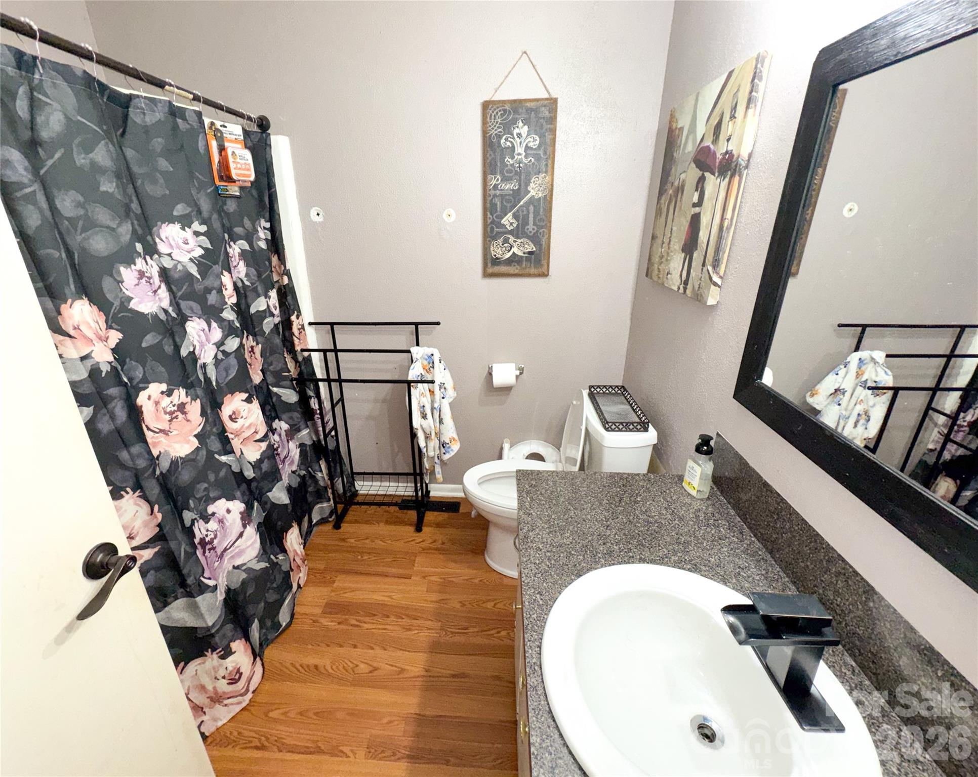 307 Meadowbrook Drive — Newton