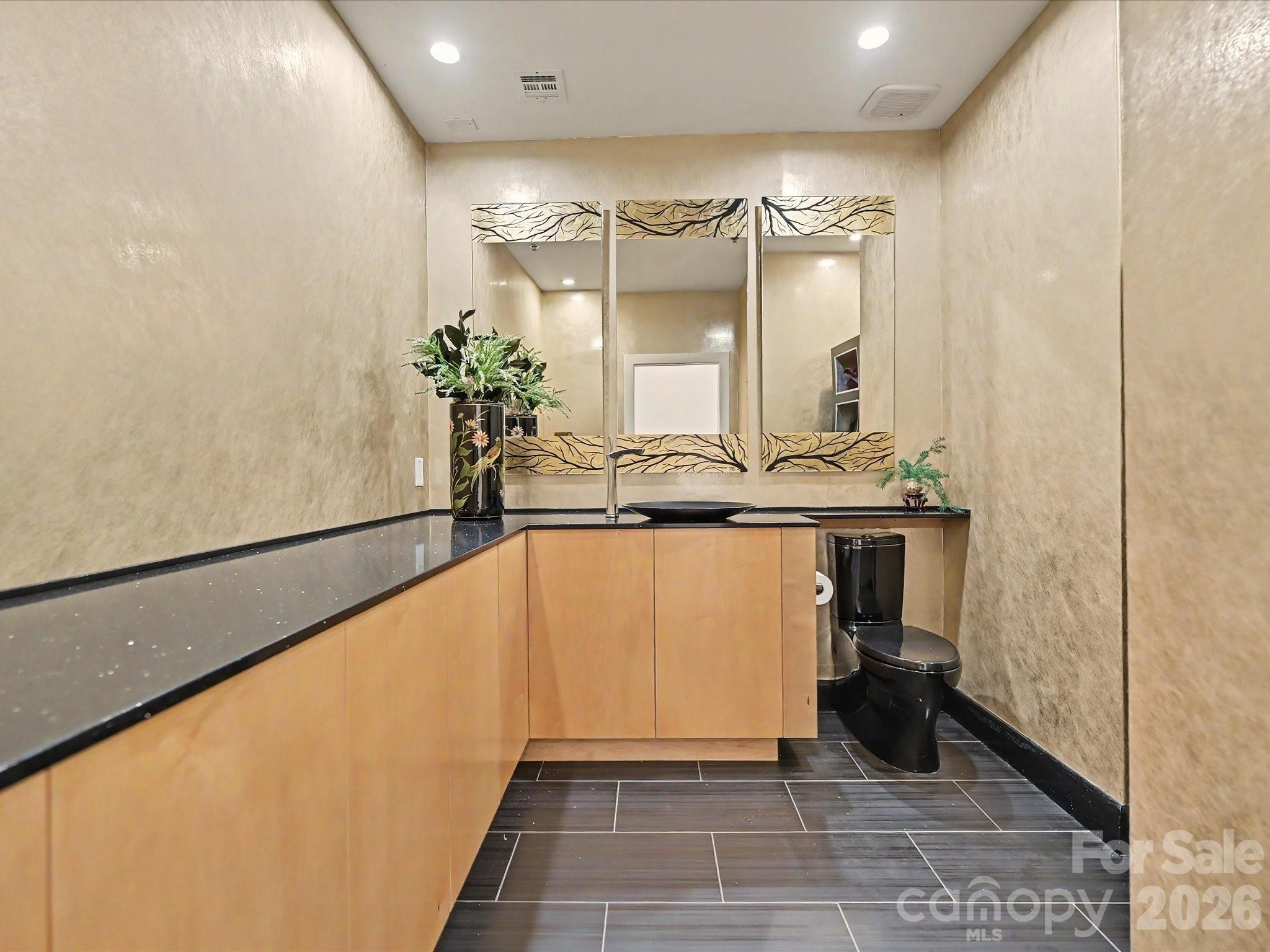 127 N Tryon Street #509.510 — Charlotte
