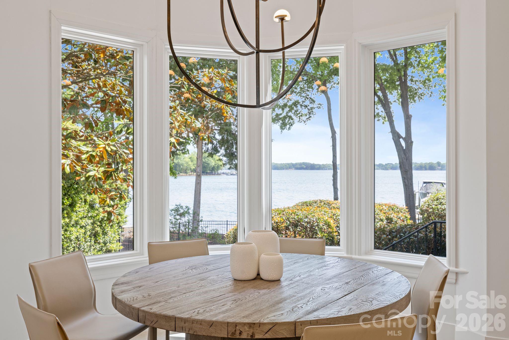 215 Milford Circle — Mooresville