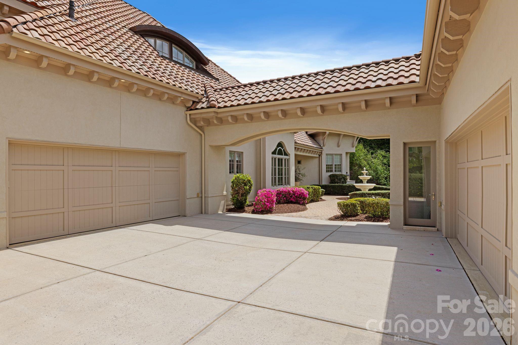 215 Milford Circle — Mooresville