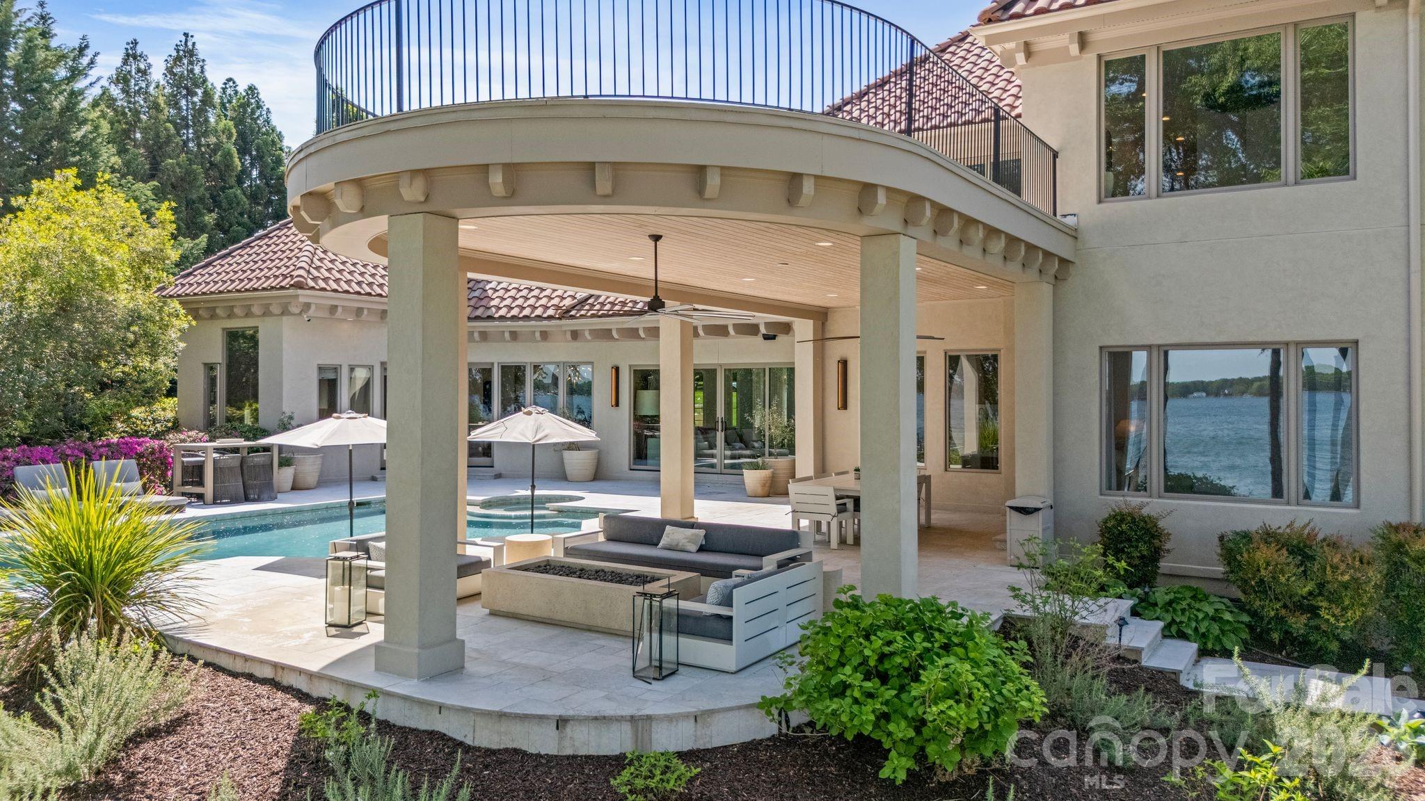 215 Milford Circle — Mooresville