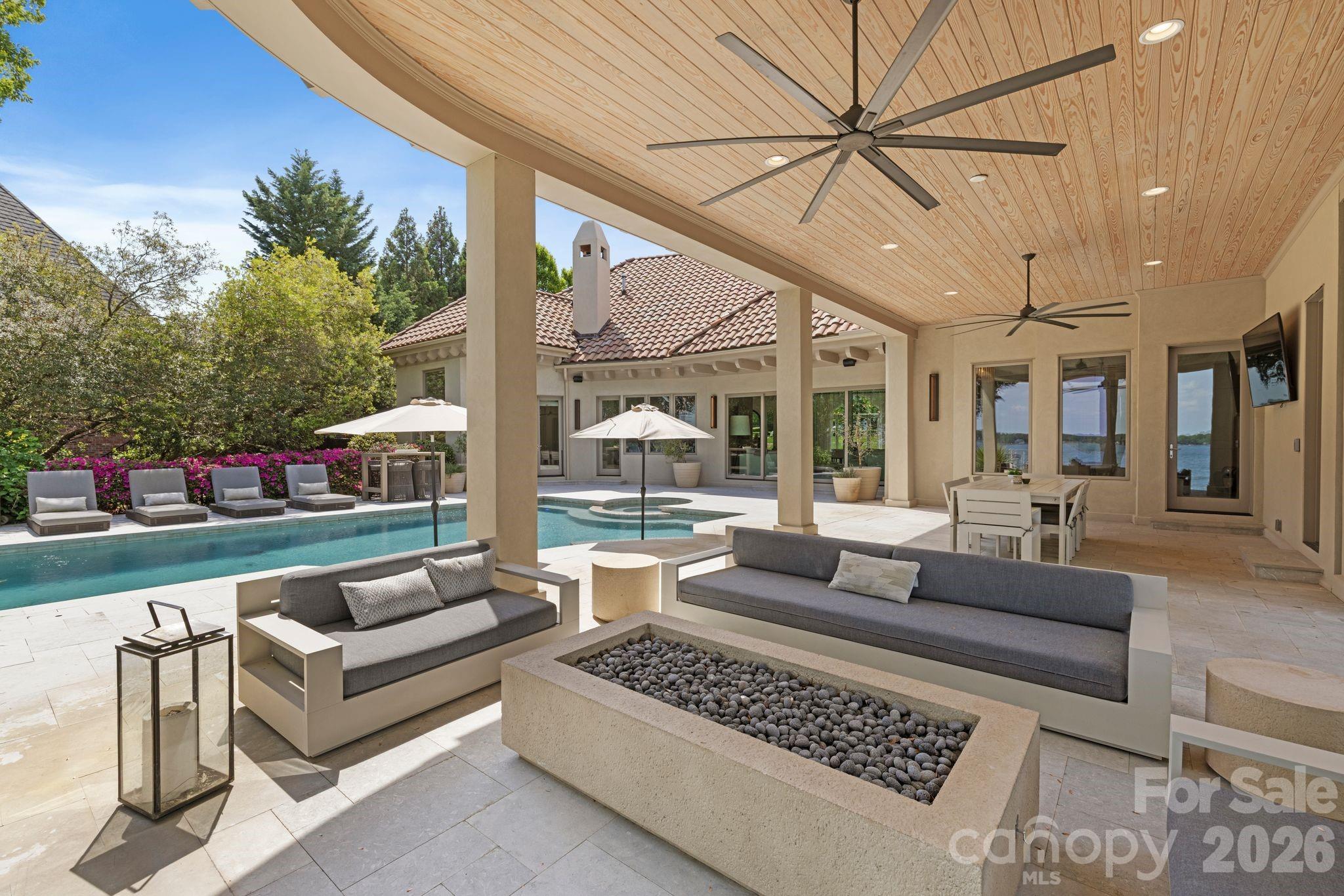 215 Milford Circle — Mooresville
