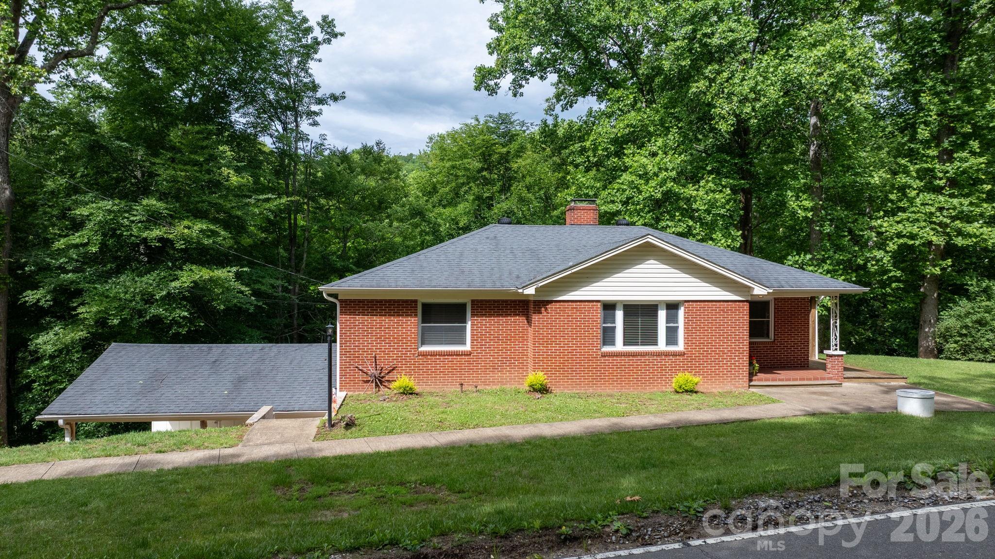 4073 NC 226A Highway — Marion