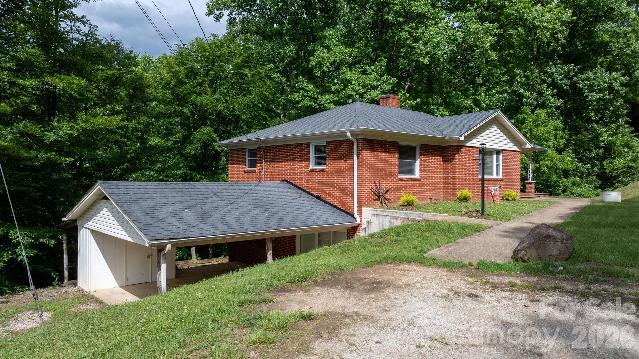 4073 NC 226A Highway — Marion