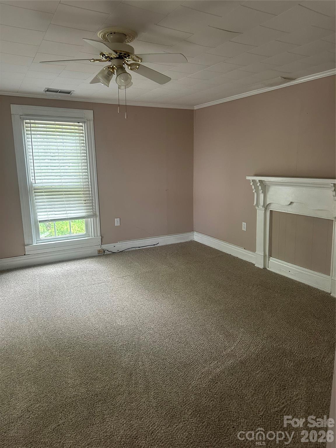 1407 N College Avenue — Newton