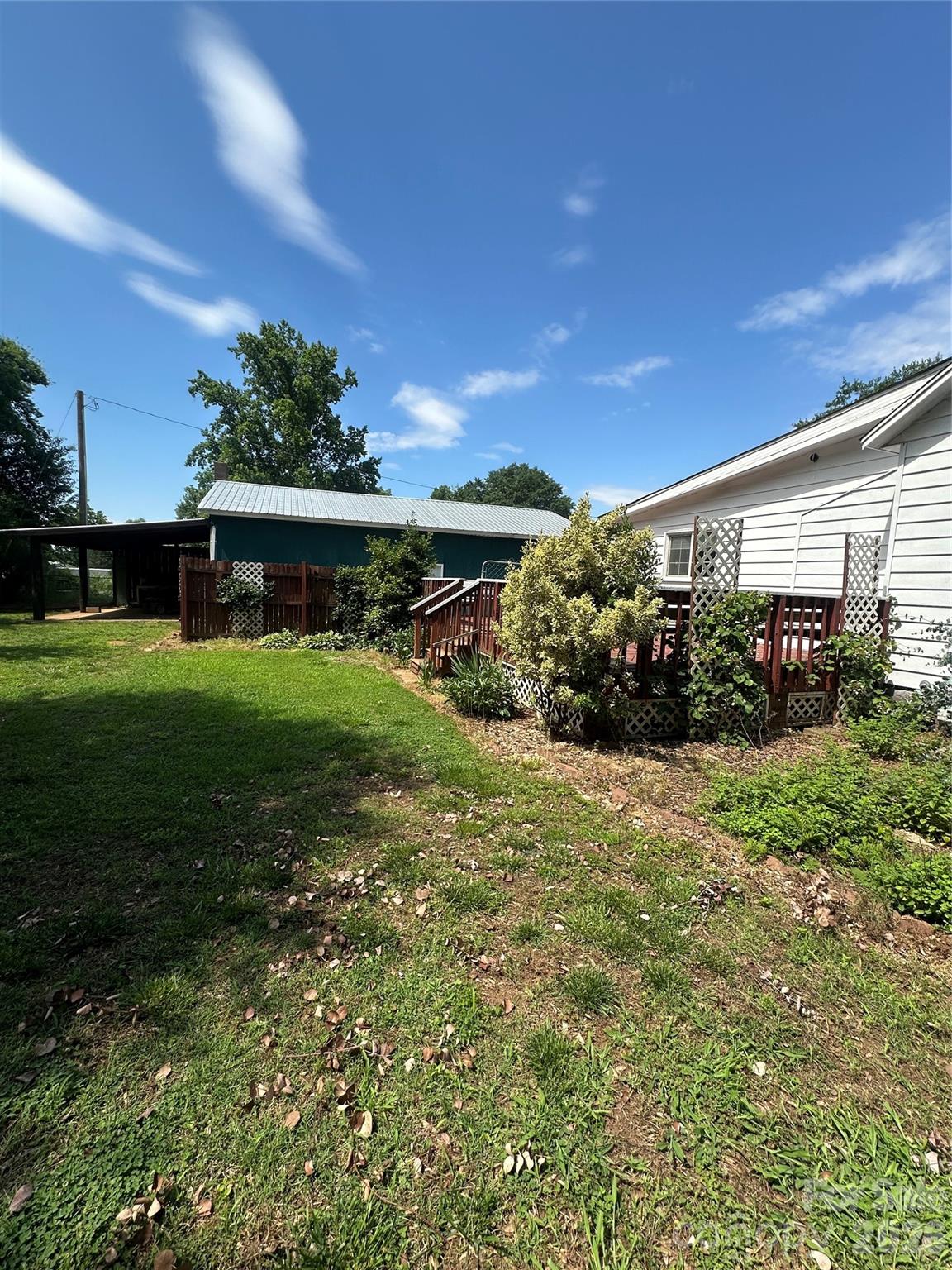 1407 N College Avenue — Newton