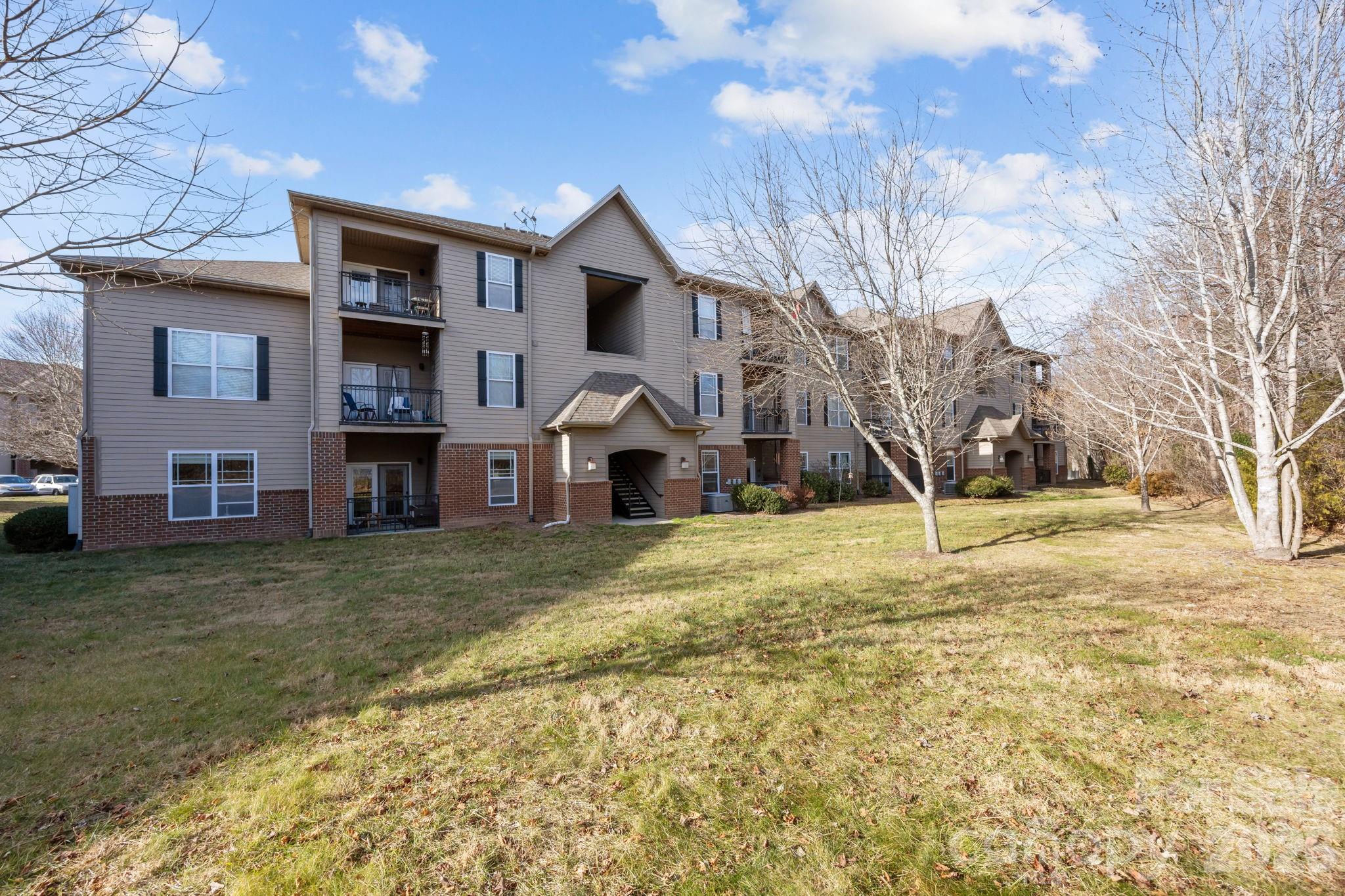 176 Brickton Village Circle #206 — Fletcher