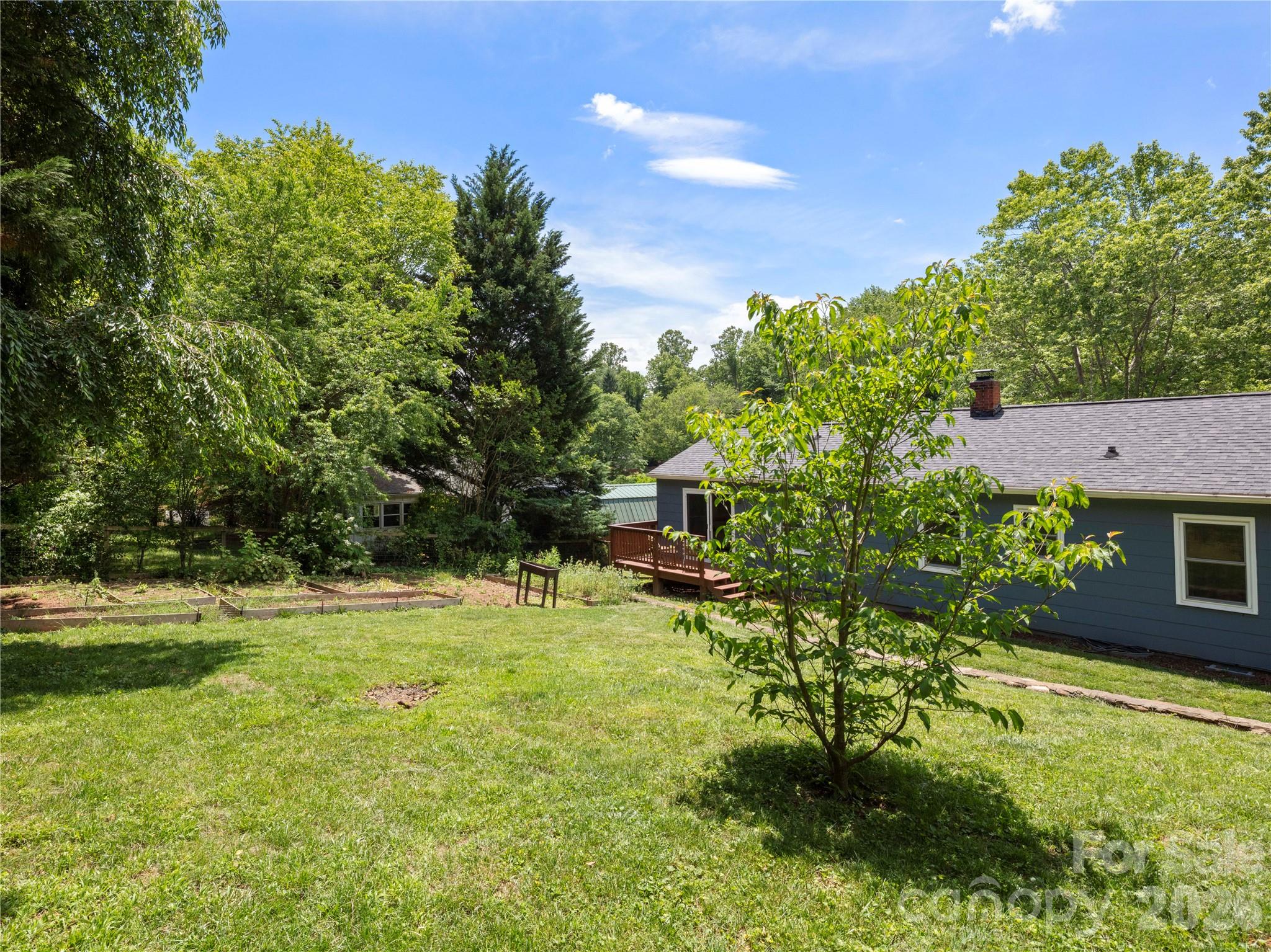 18 Pinewood Place — Asheville