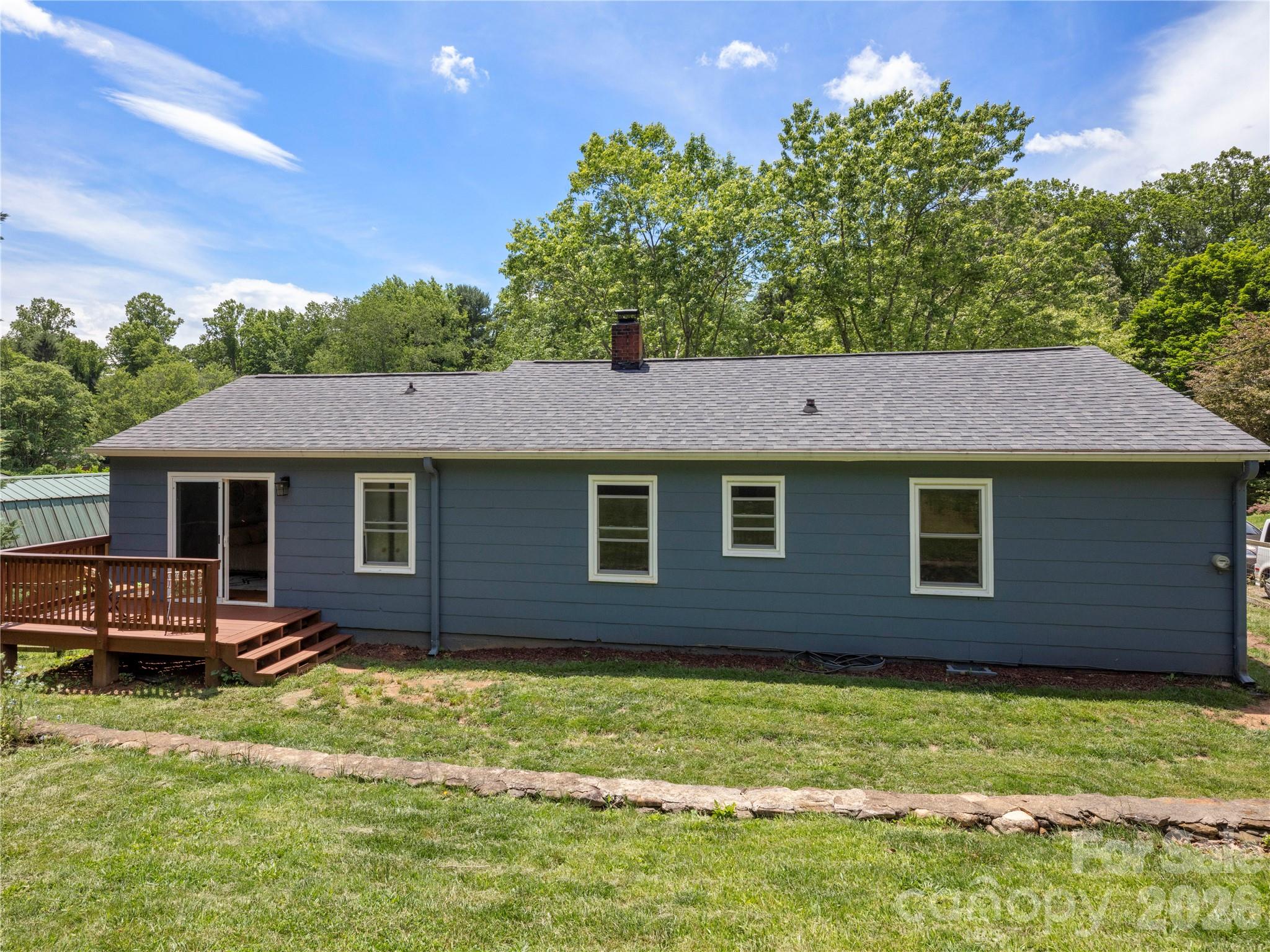 18 Pinewood Place — Asheville