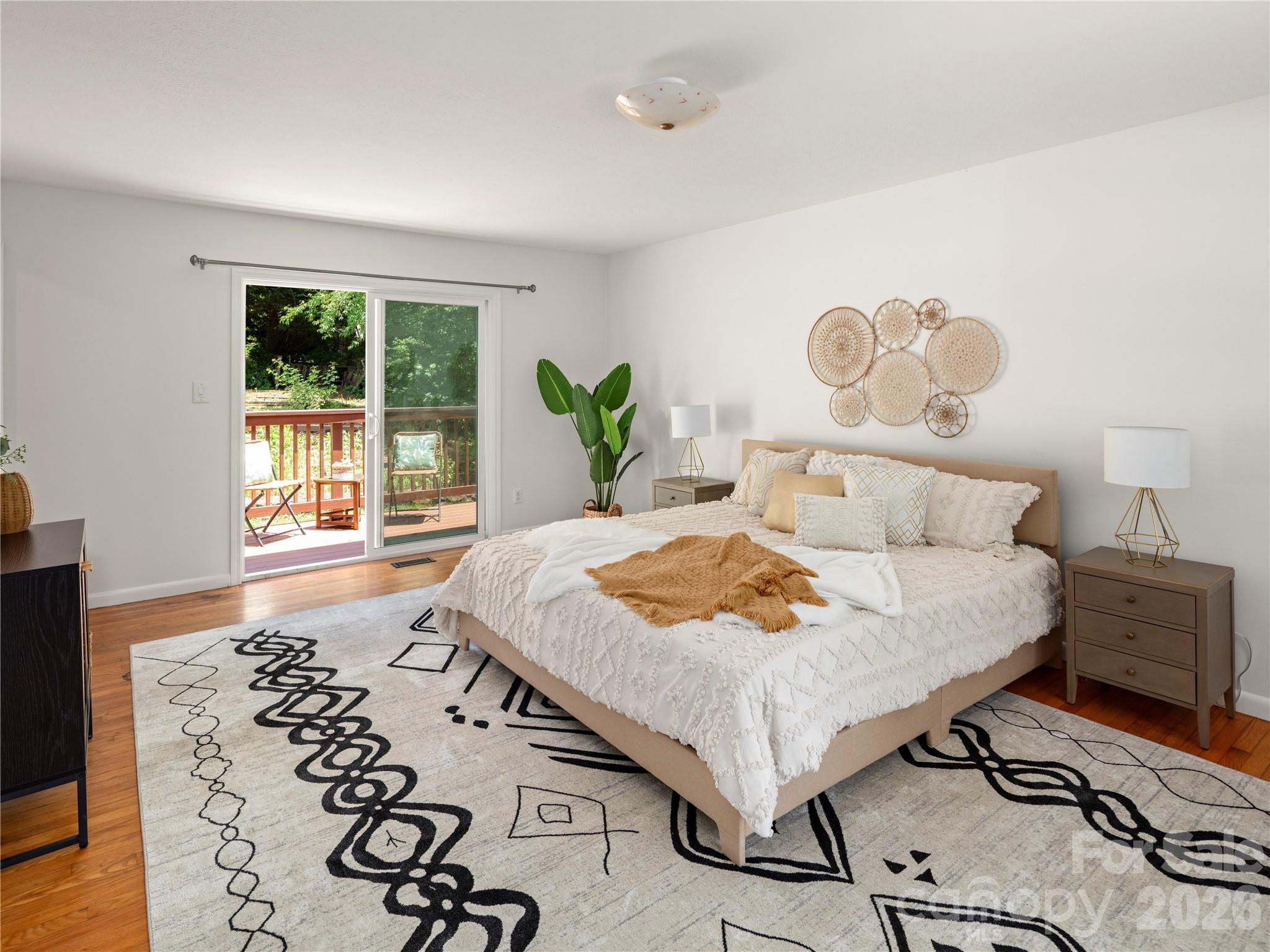 18 Pinewood Place — Asheville