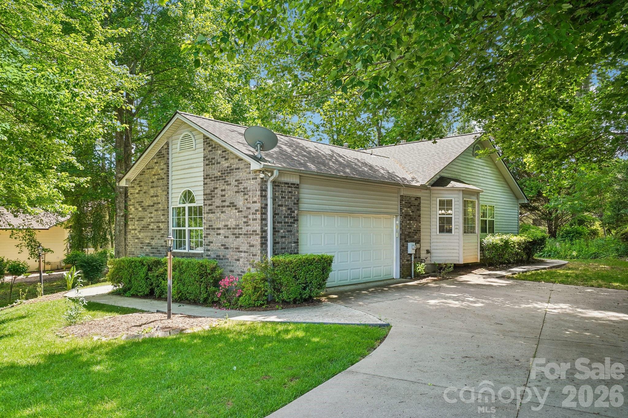 7 St. Andrews Drive — Etowah