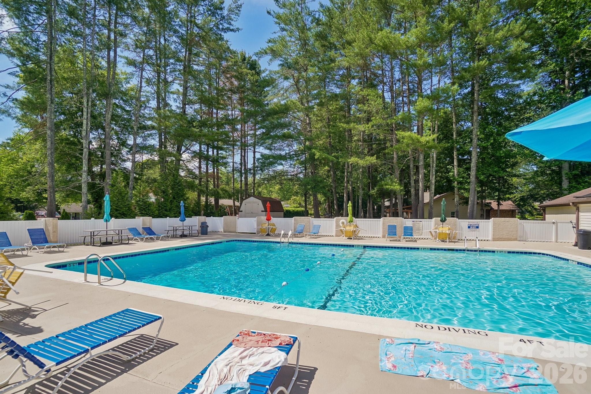 7 St. Andrews Drive — Etowah