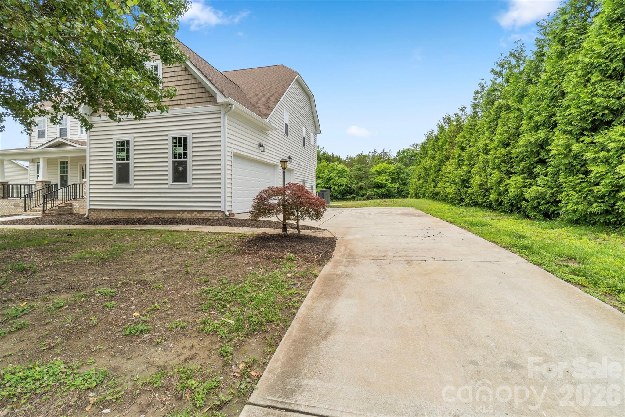 1047 Hearth Lane SW — Concord