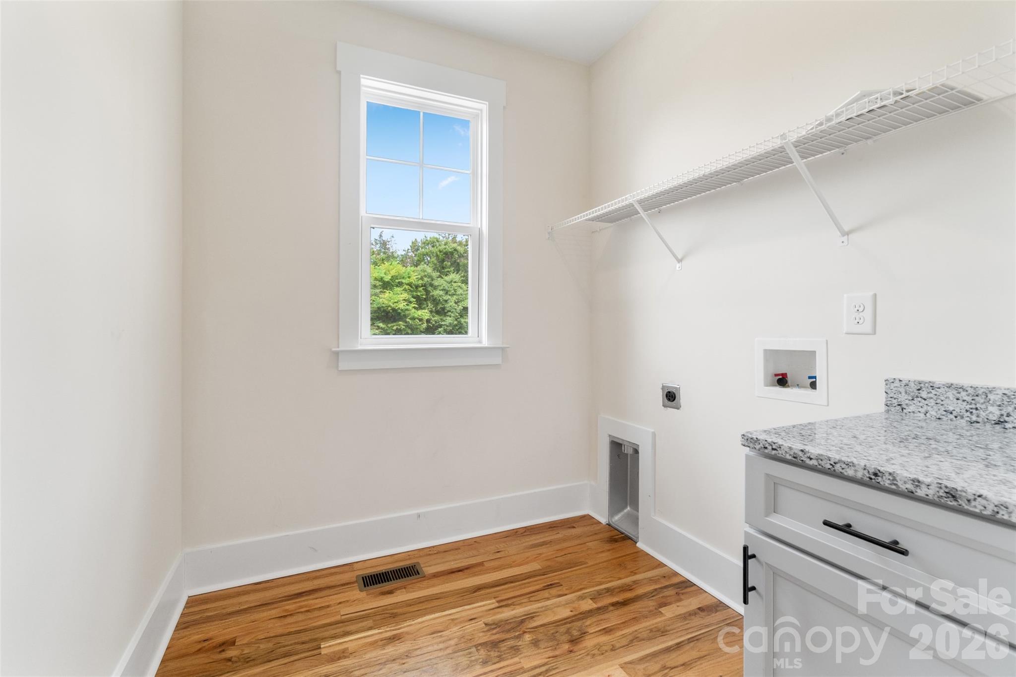 1047 Hearth Lane SW — Concord
