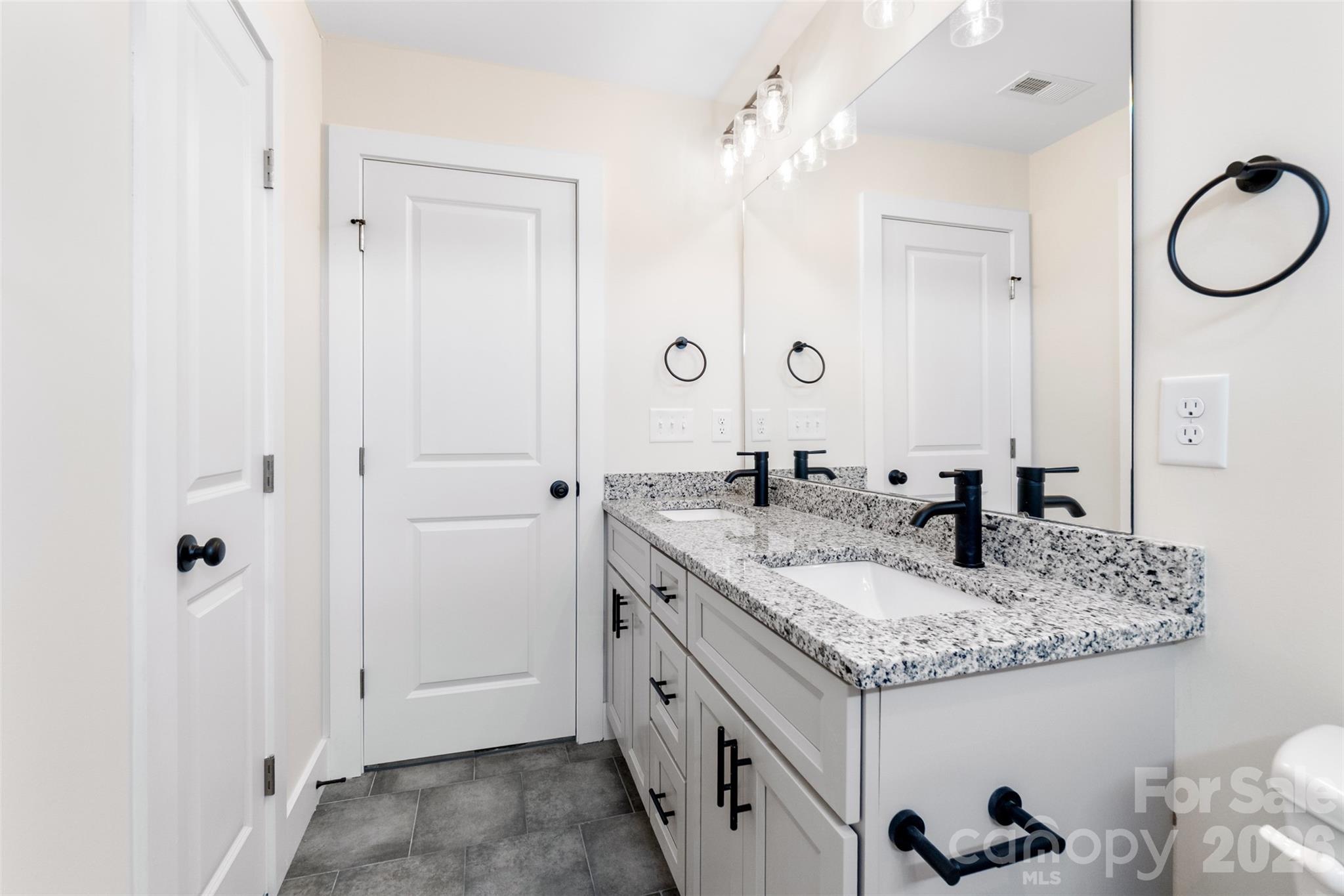1047 Hearth Lane SW — Concord
