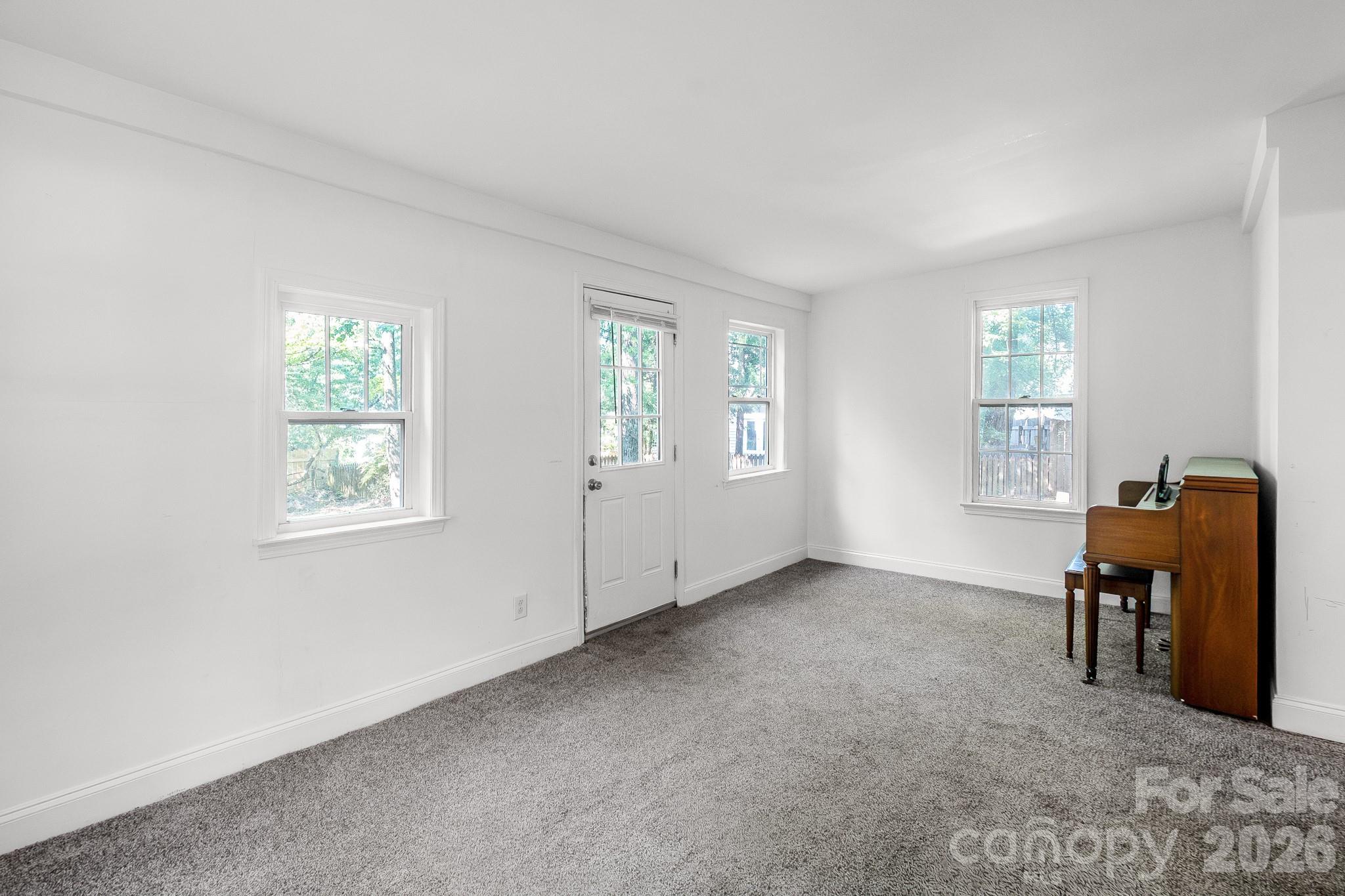 13615 Wildiris Court — Pineville
