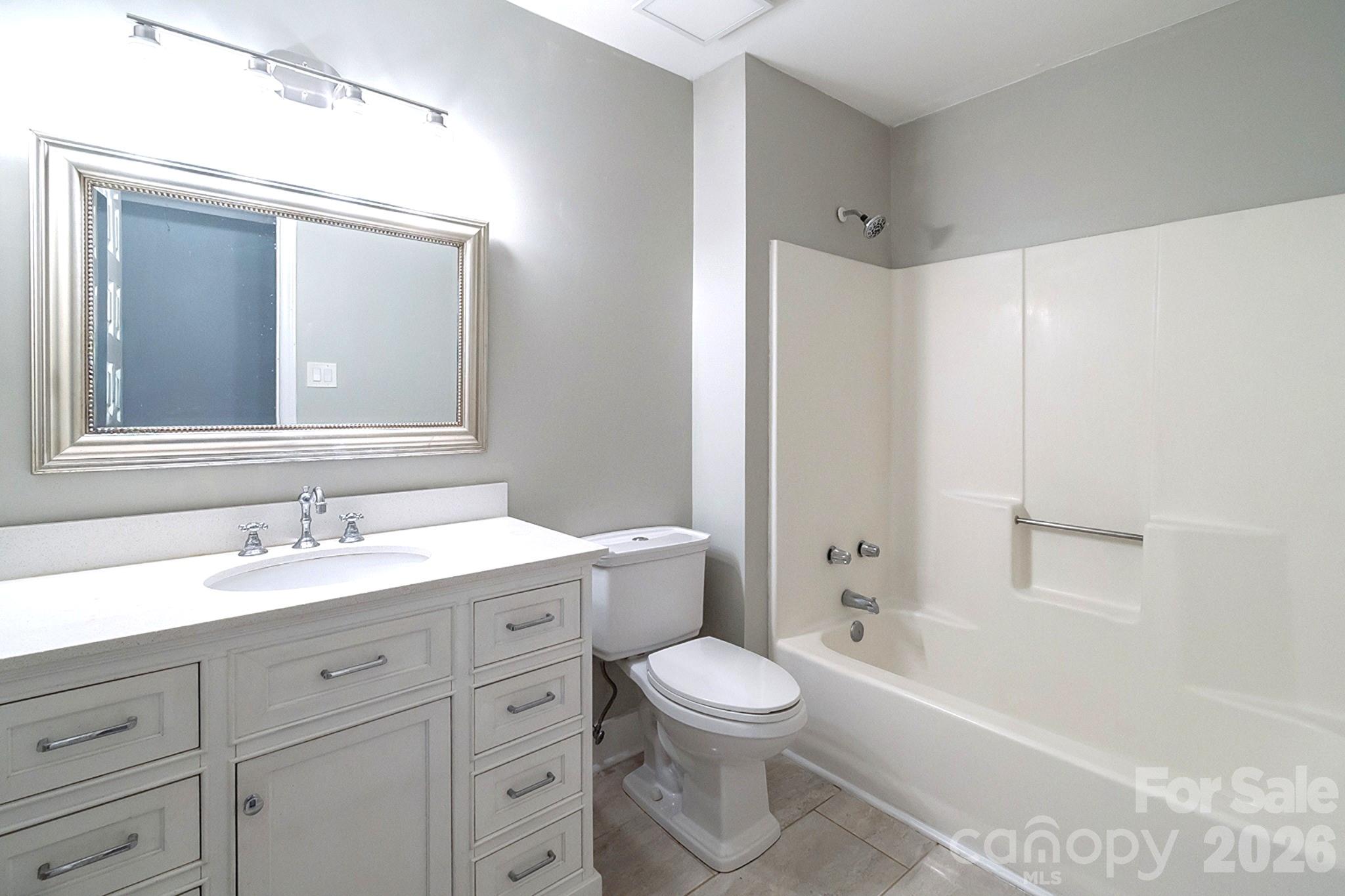 13615 Wildiris Court — Pineville